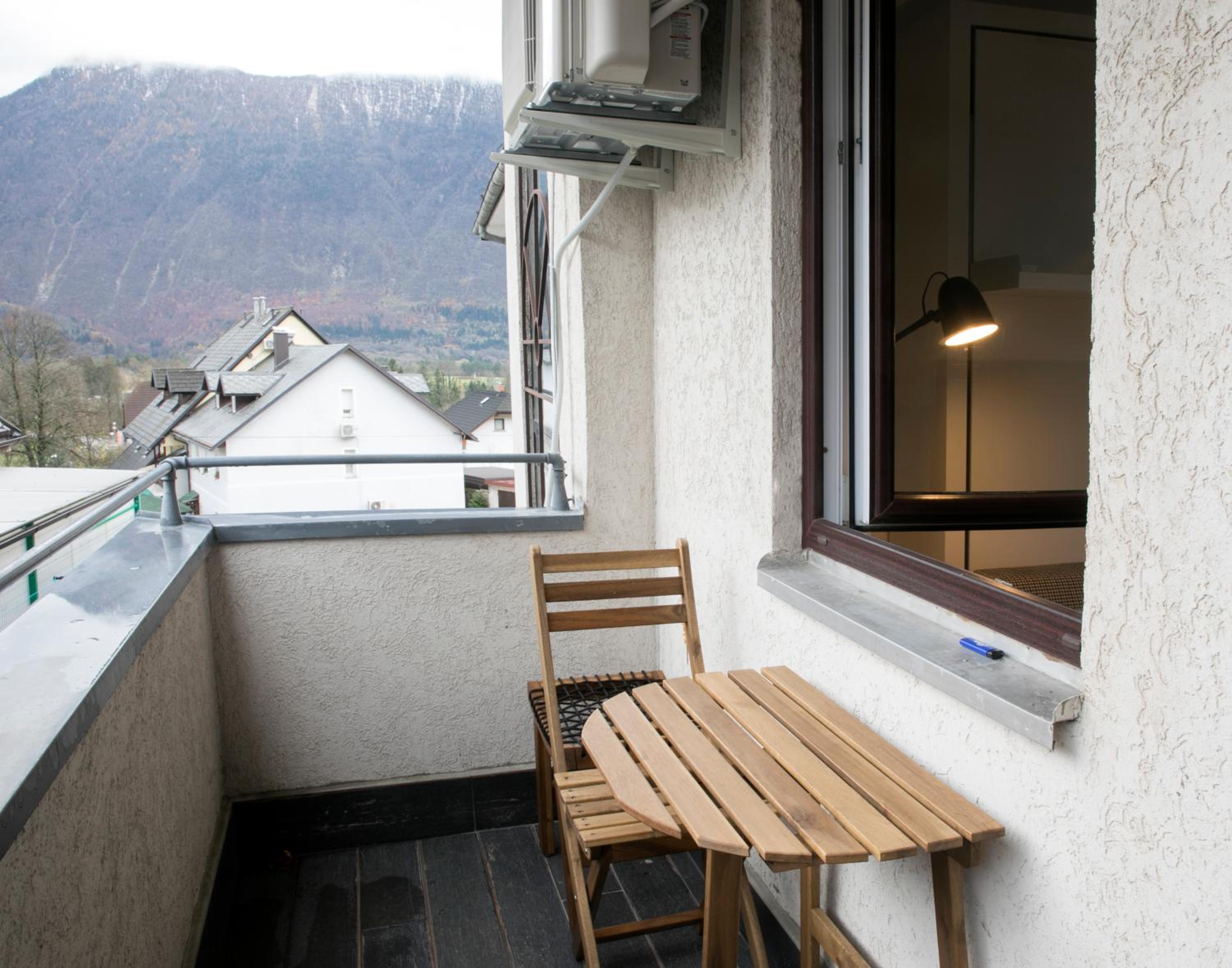Apartma Verdi Bc view 4