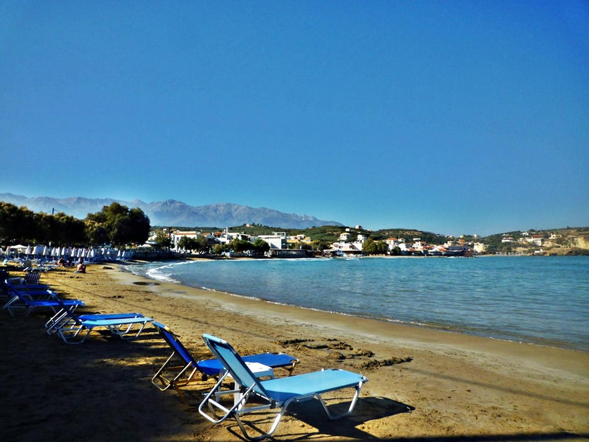Group Accomodation, Heliopetra Studios And Houses
