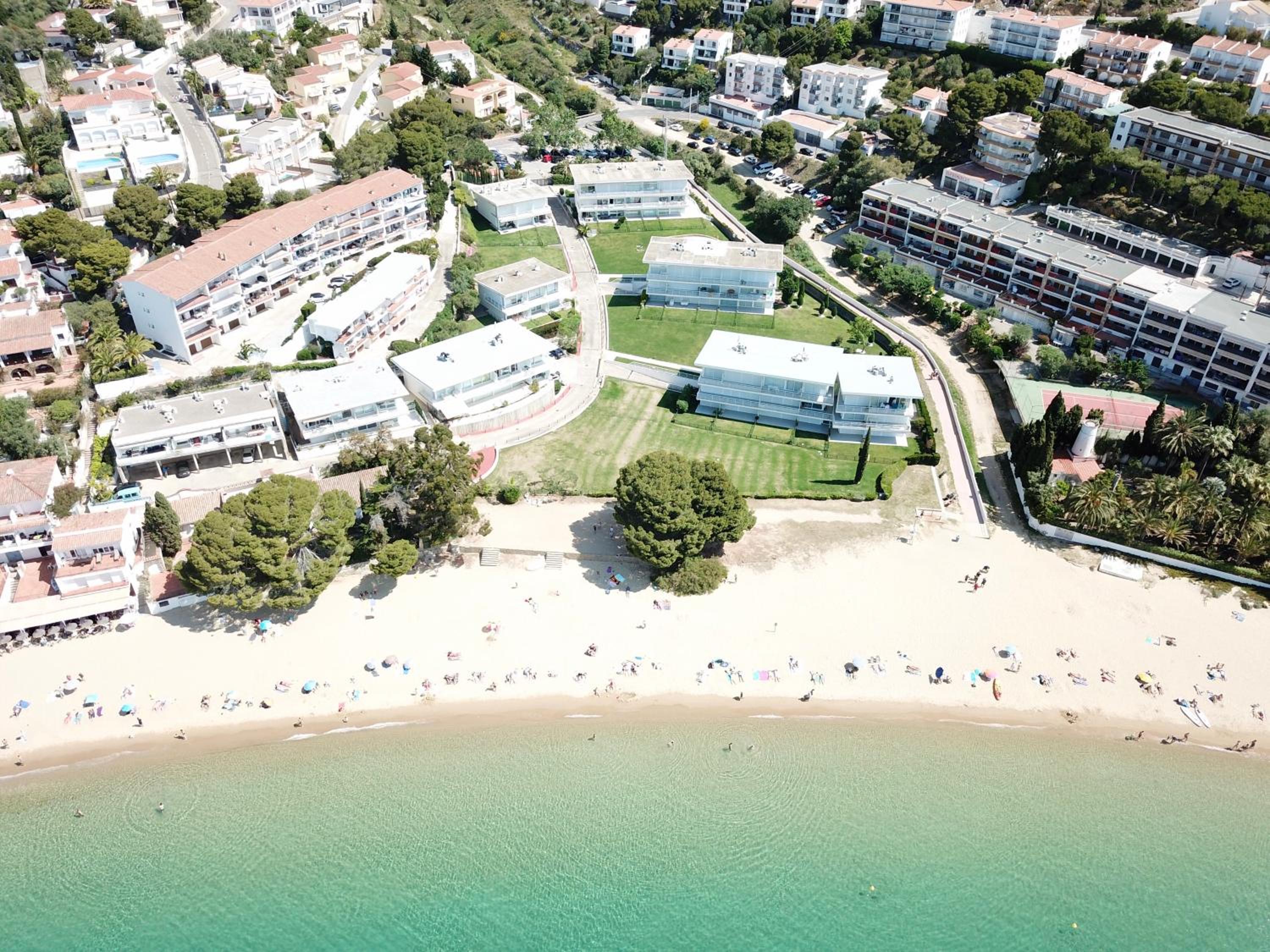 Almadrava Beach