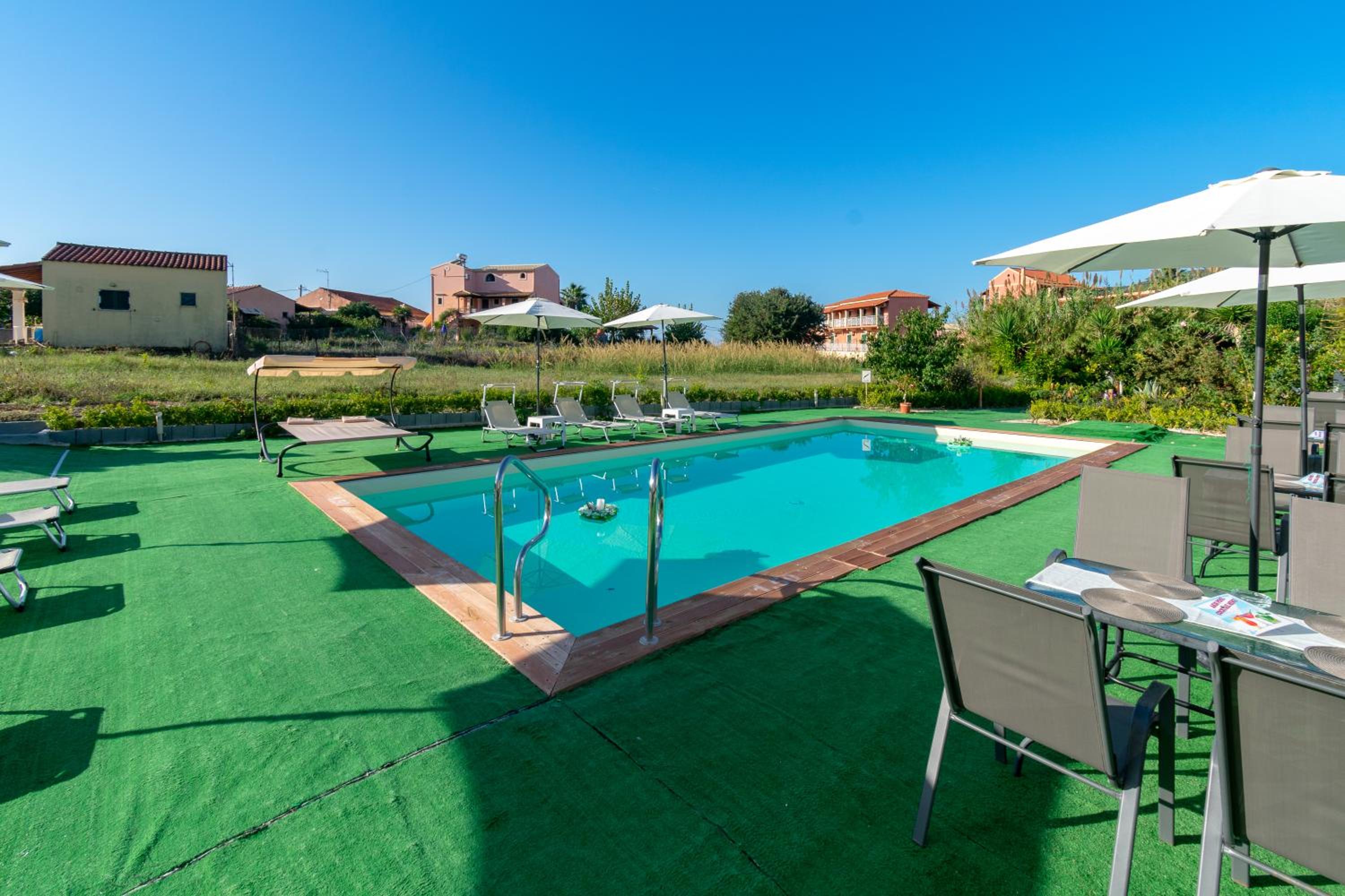 Akis Villa Studios & Apartment with Pool by Hotelius view 4