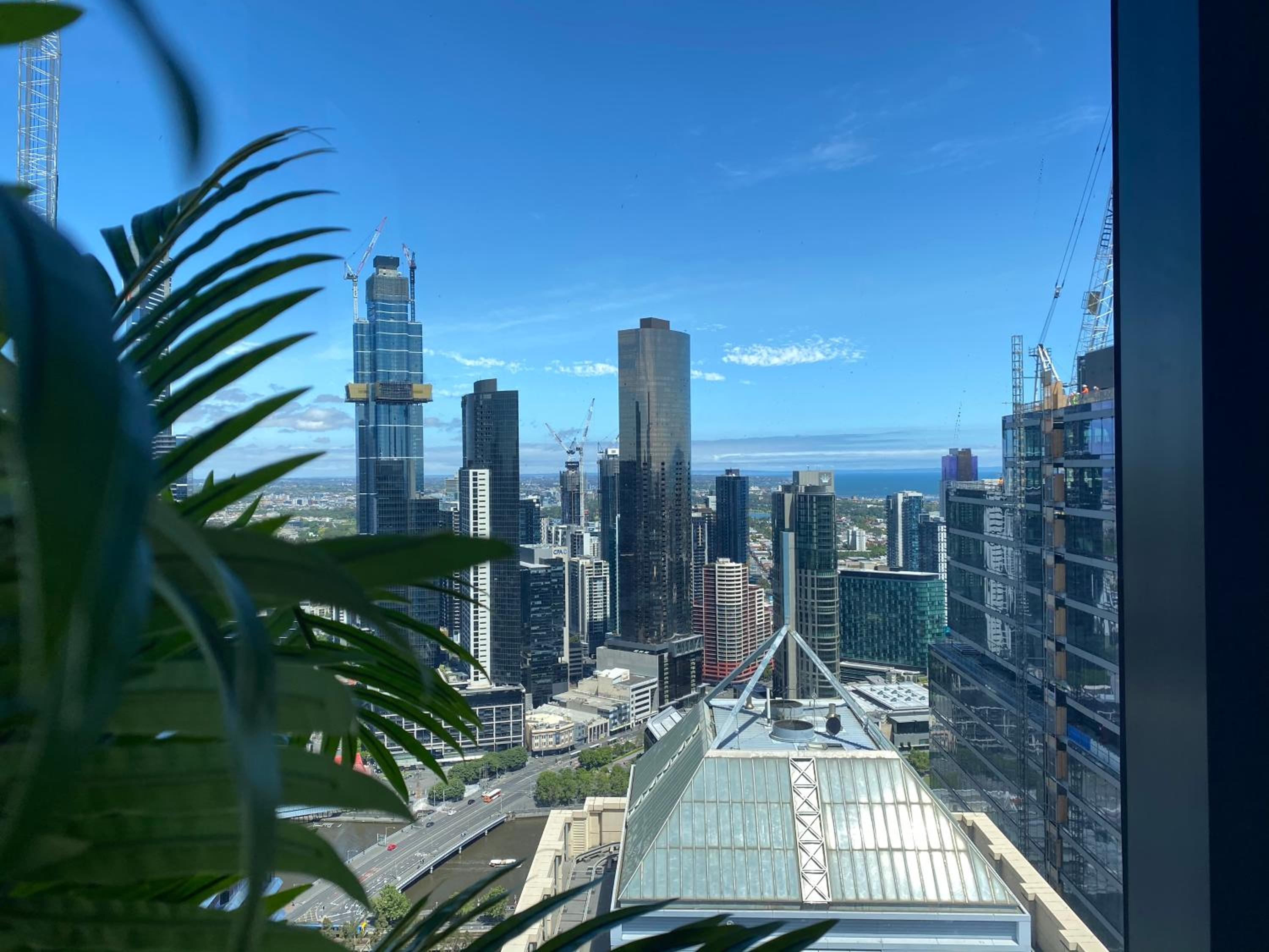 45th Floor! Fabulous View 2B2B SKY Stay On Collins