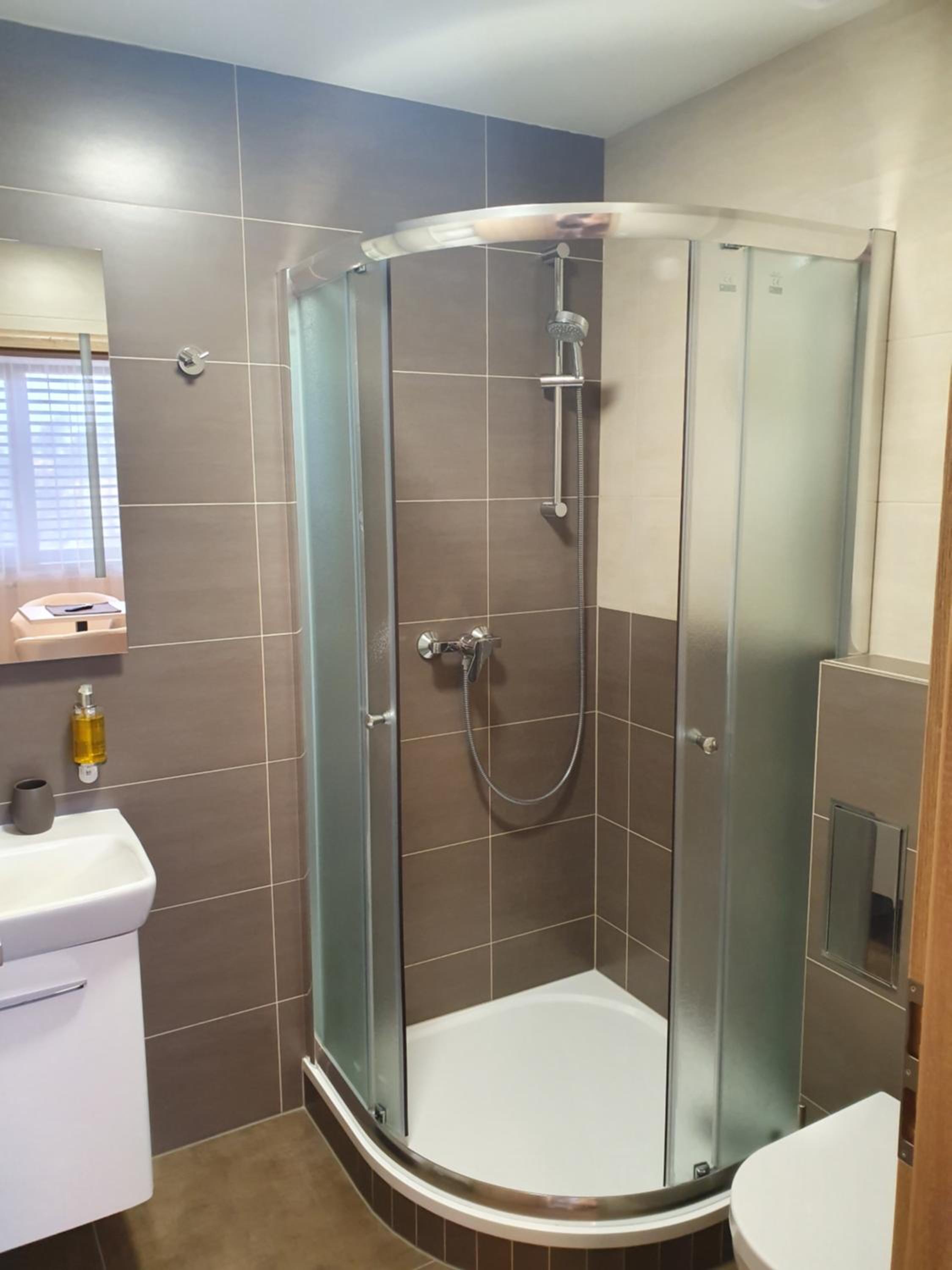 Apartments 461
