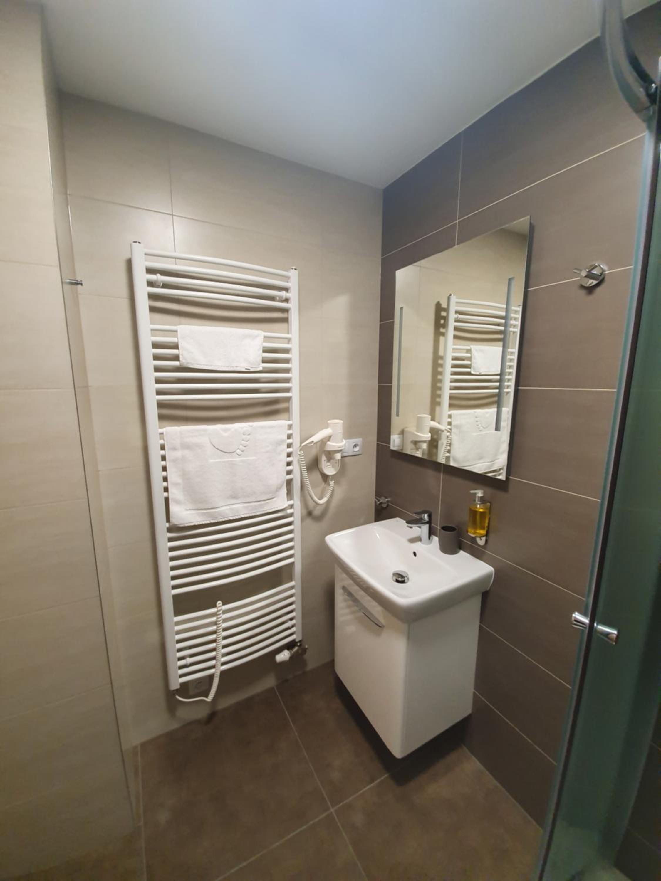 Apartments 461
