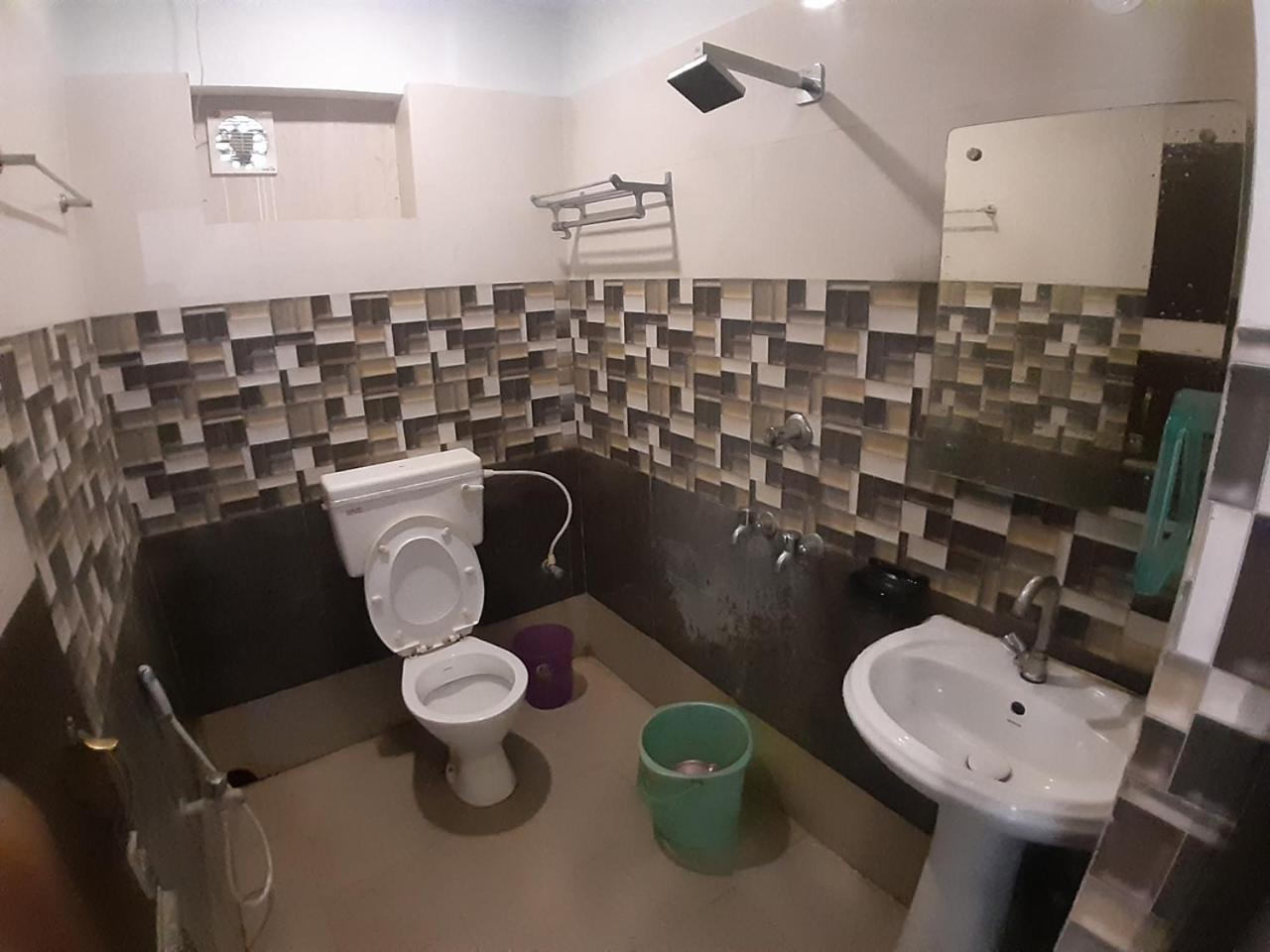 Ditto Room Hotel Jairam HiTide New Digha view 5
