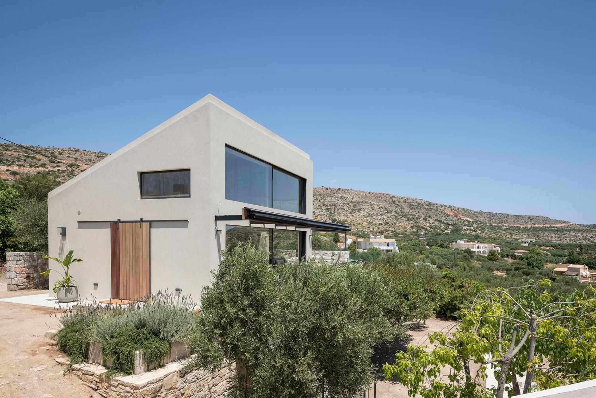 OPENNESS House by the sea