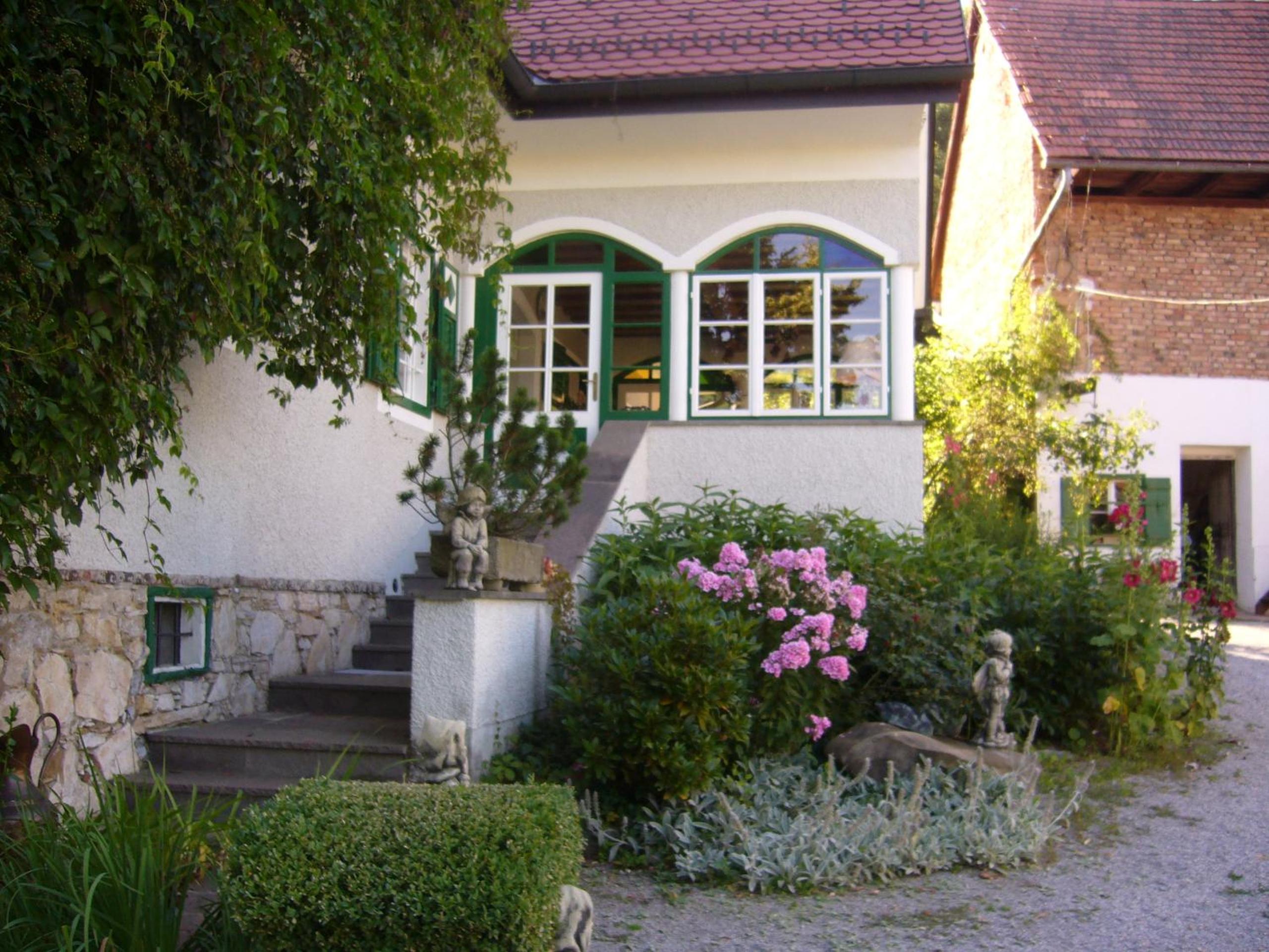 Hirschenhof view 4