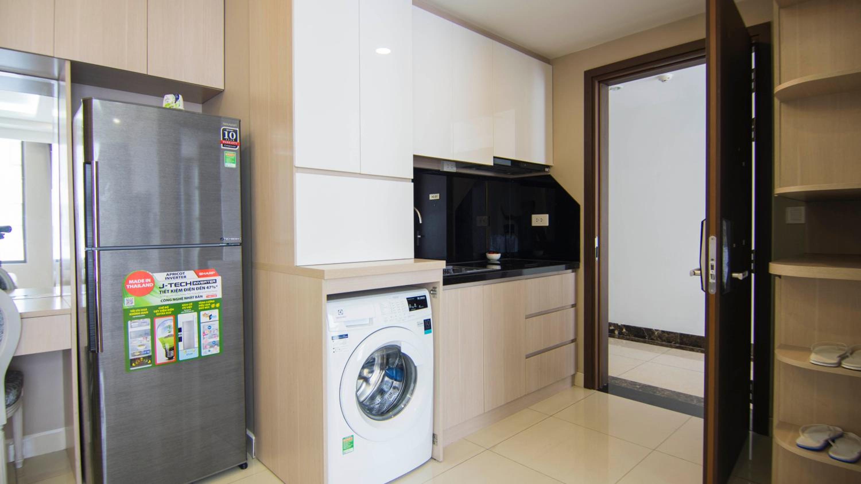SAI GON HOME PARTY STUDIO-FREE POOL AND GYM AT CITY CENTER