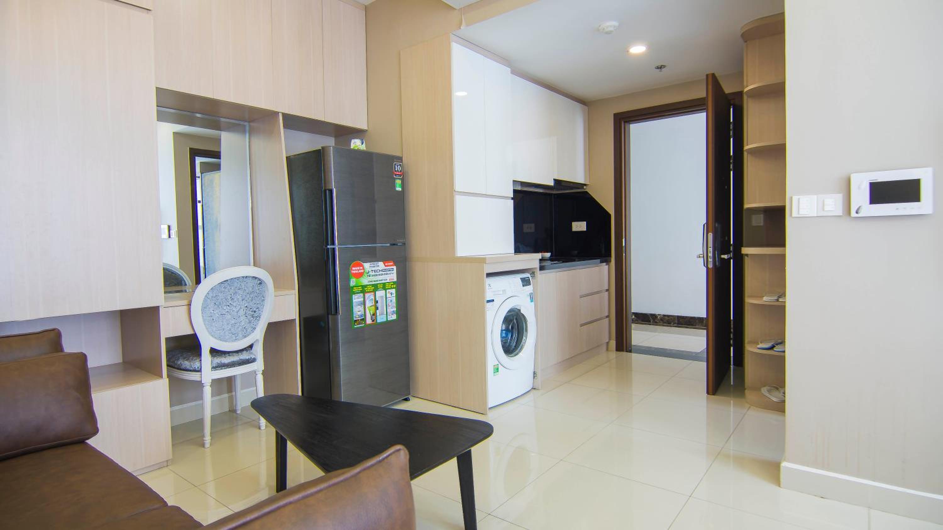 SAI GON HOME PARTY STUDIO-FREE POOL AND GYM AT CITY CENTER