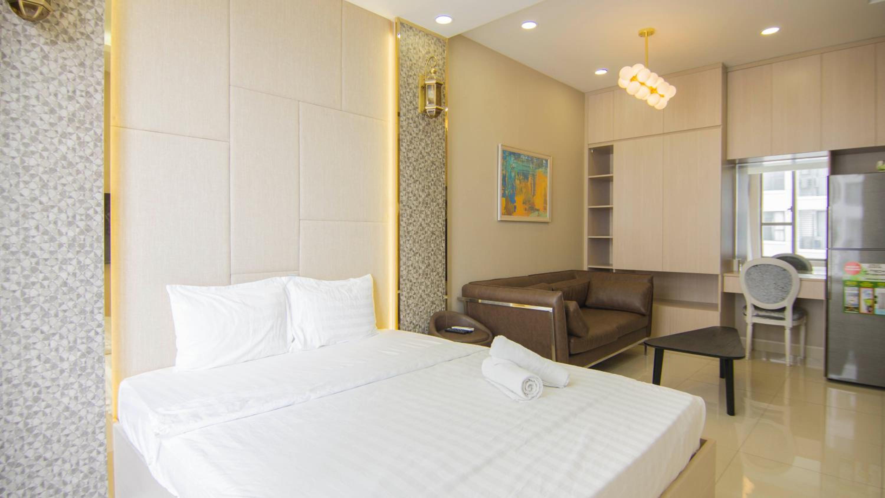 SAI GON HOME PARTY STUDIO-FREE POOL AND GYM AT CITY CENTER