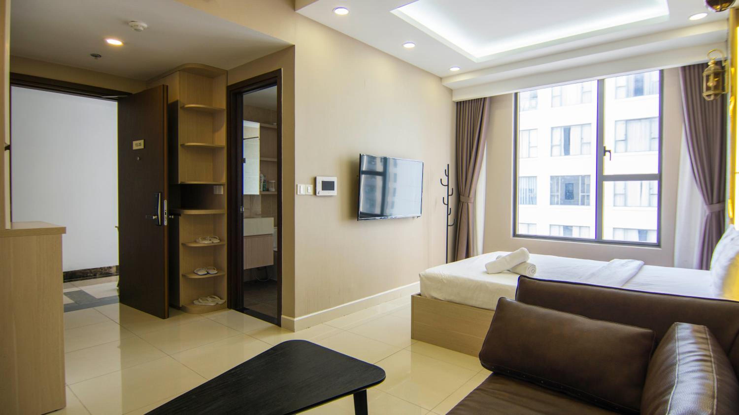 SAI GON HOME PARTY STUDIO-FREE POOL AND GYM AT CITY CENTER