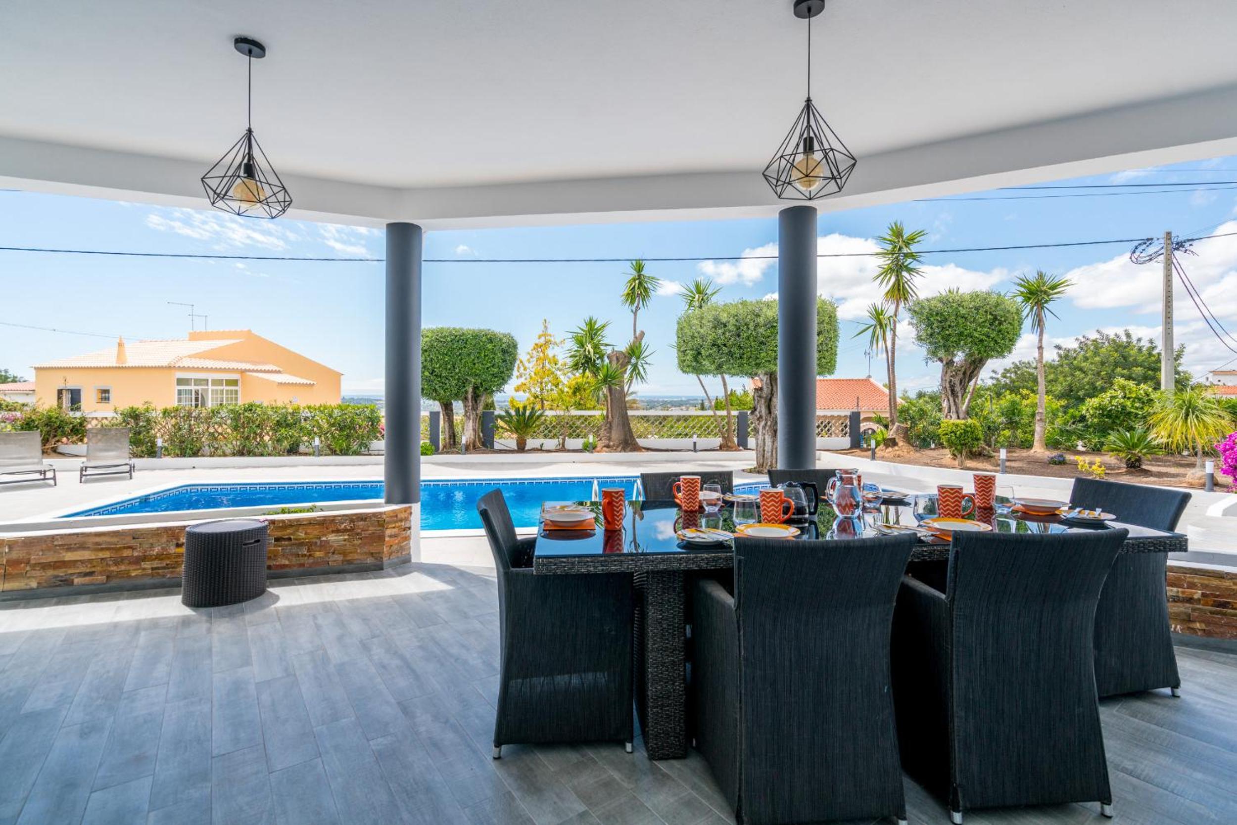 Hotel Casa Laranja Three Bedroom Villa