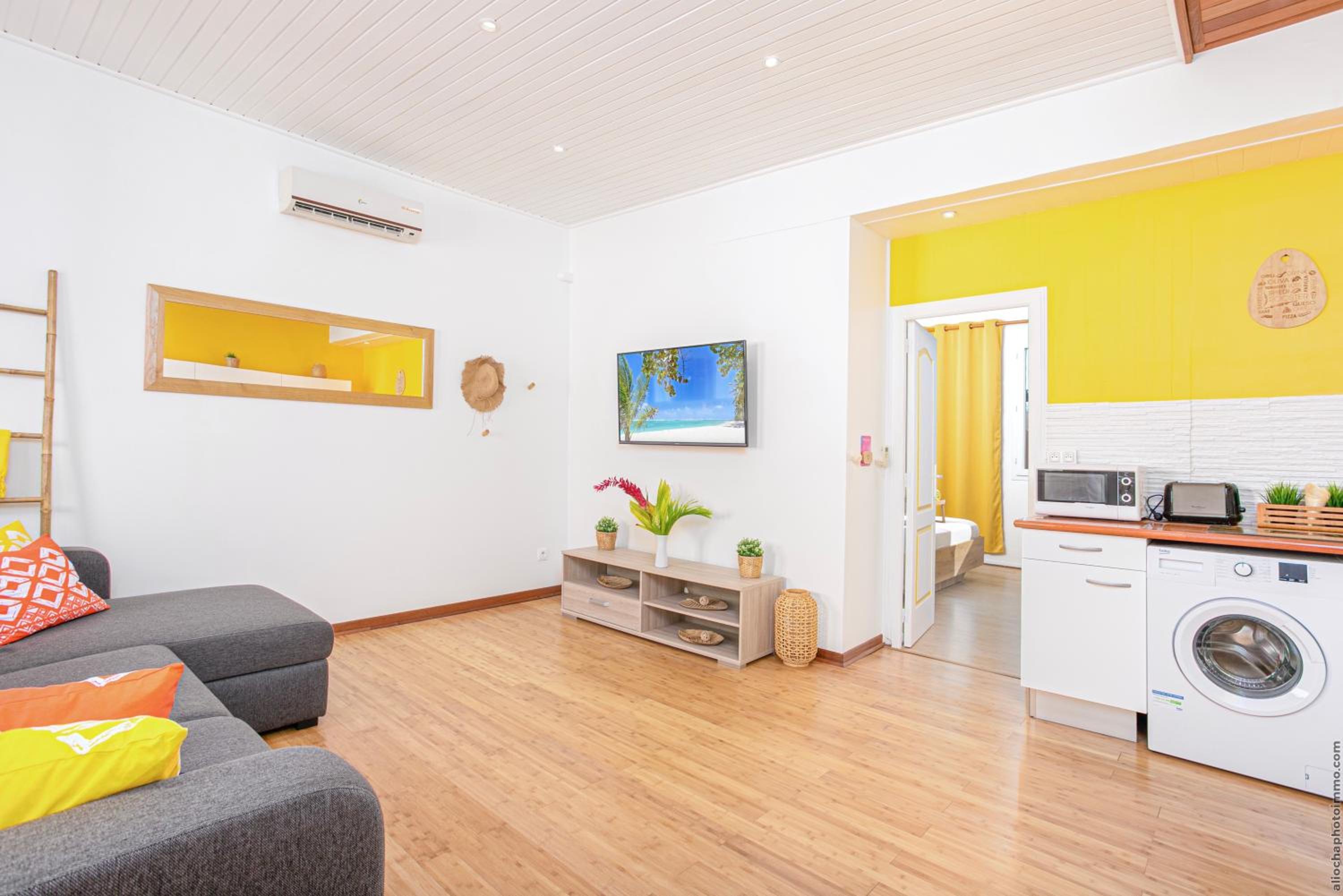 Foyal Suites