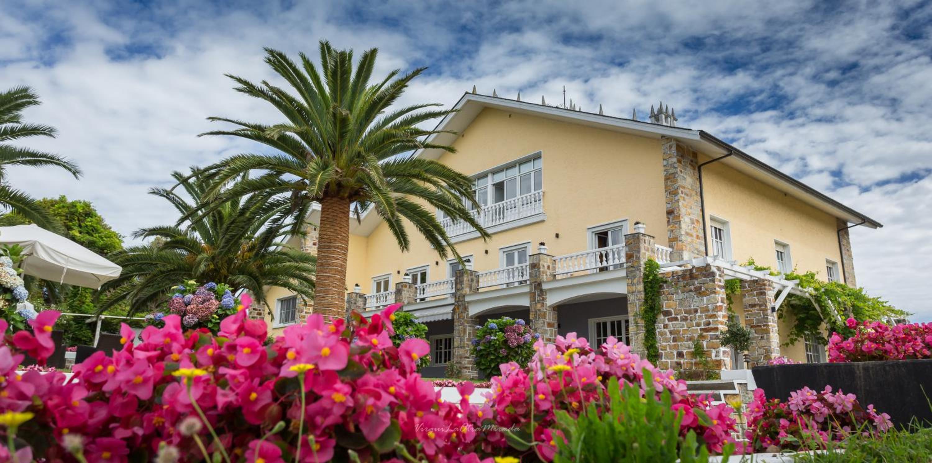 Hotel Regueiro - Image 1