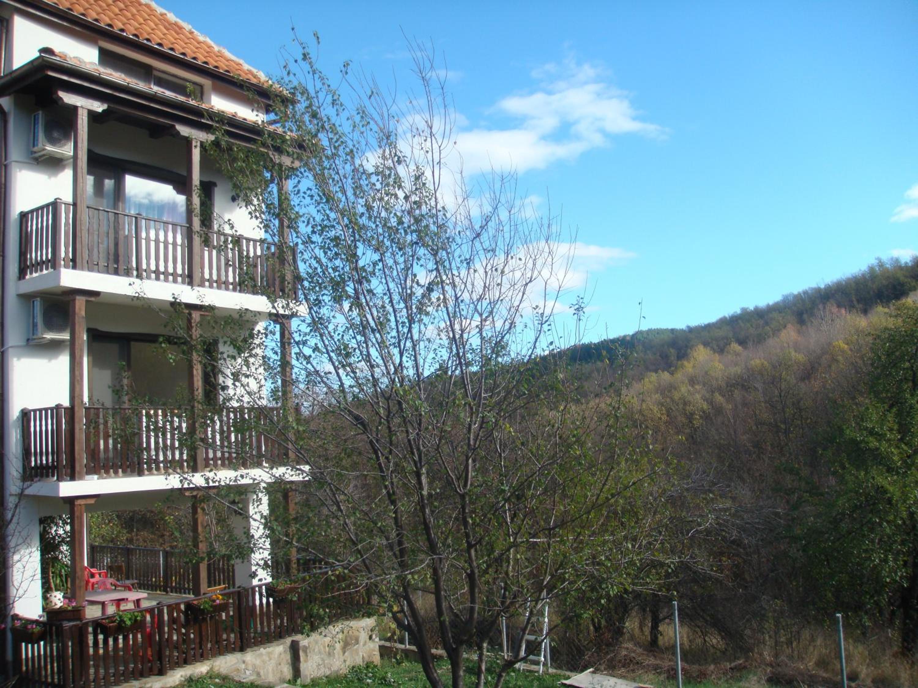 Family Hotel and Restaurant Plamena