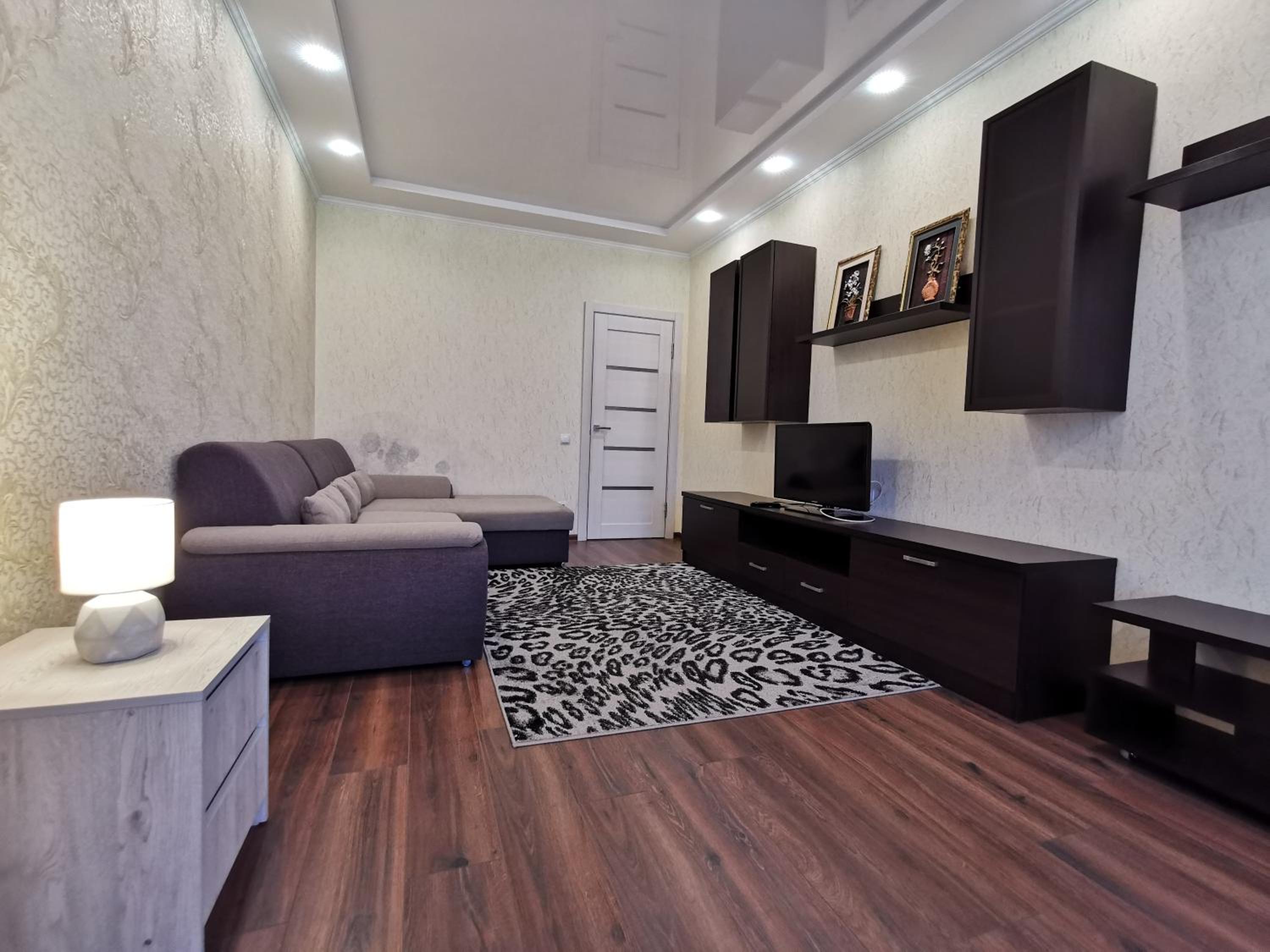 Chernihiv City Apartments - Peremohy view 3
