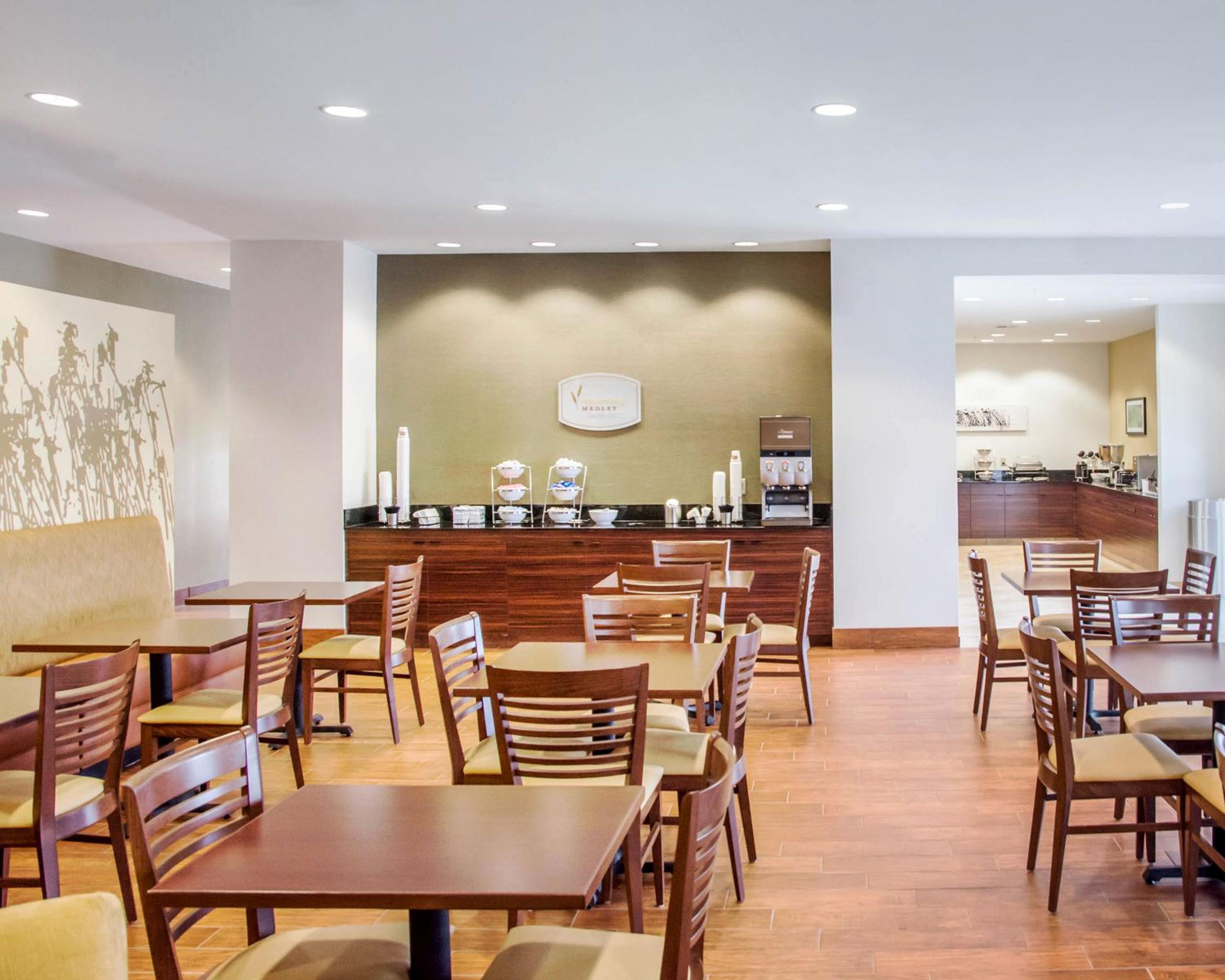Sleep Inn & Suites Parkersburg - Mineral Wells
