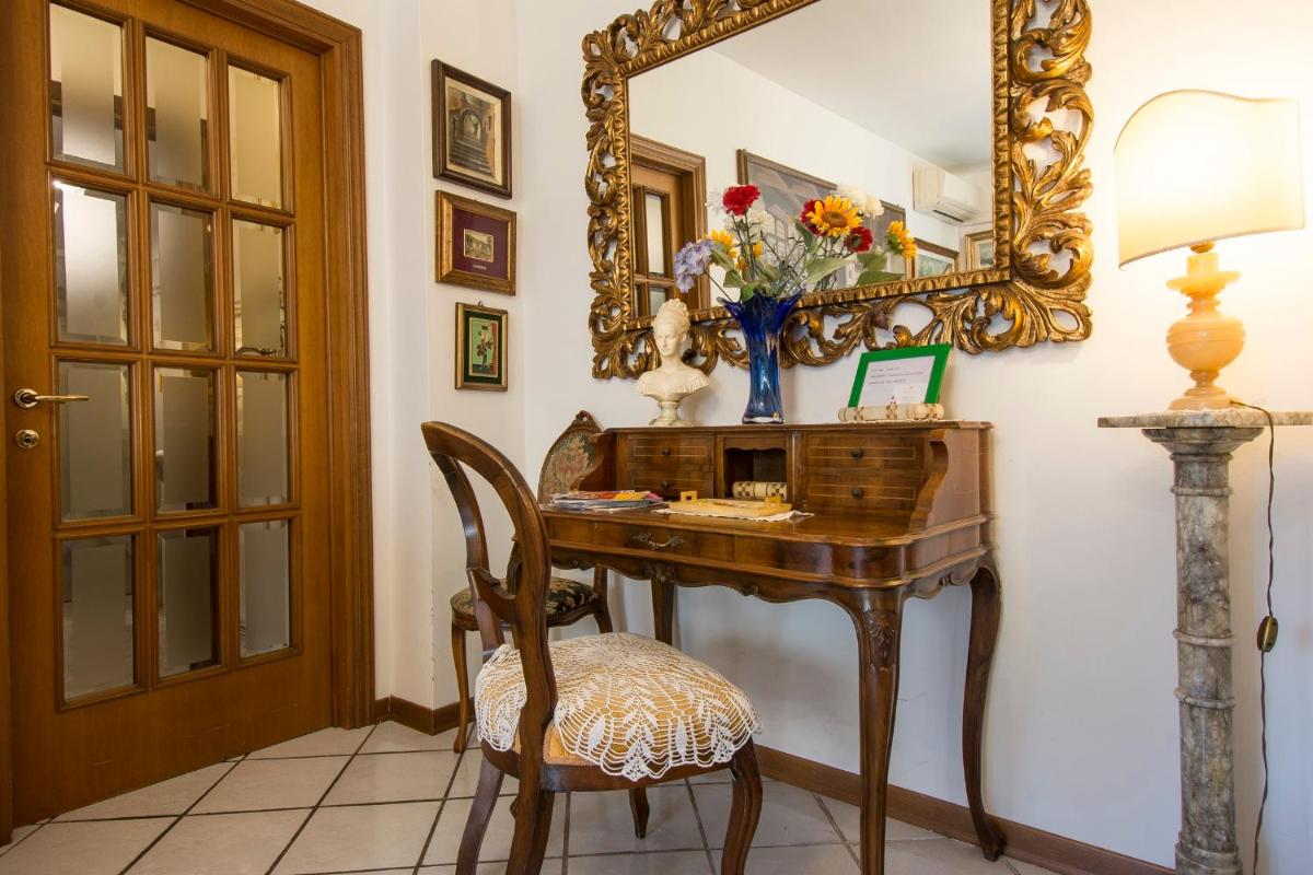Isabella Suite