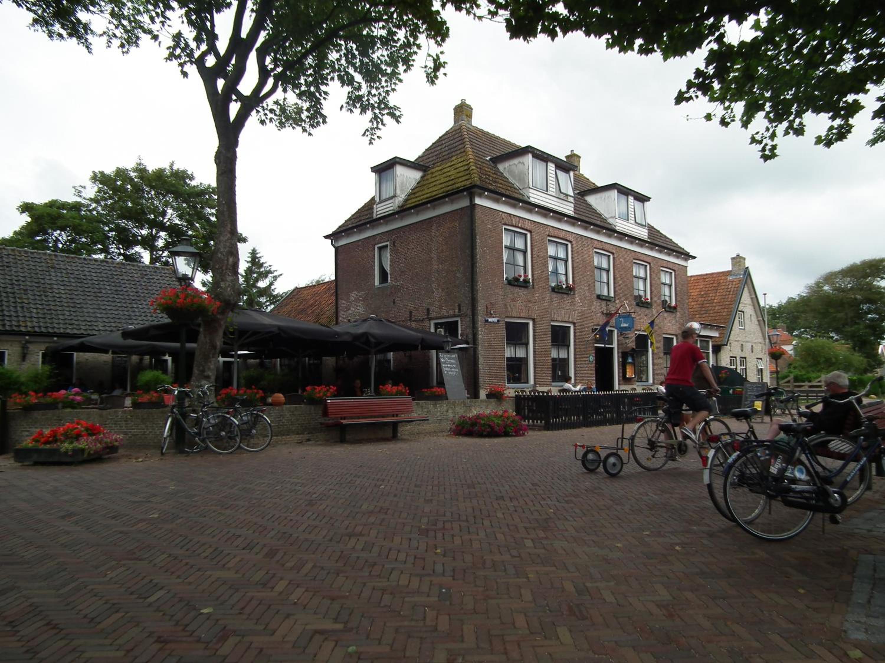 Photo 43