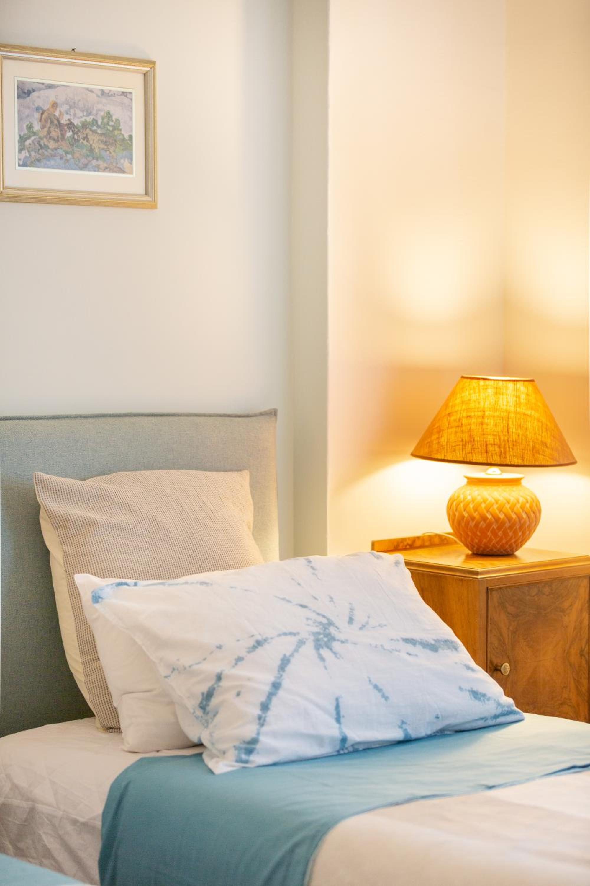 A Short Walk to Syntagma and Plaka by Athenian Homes