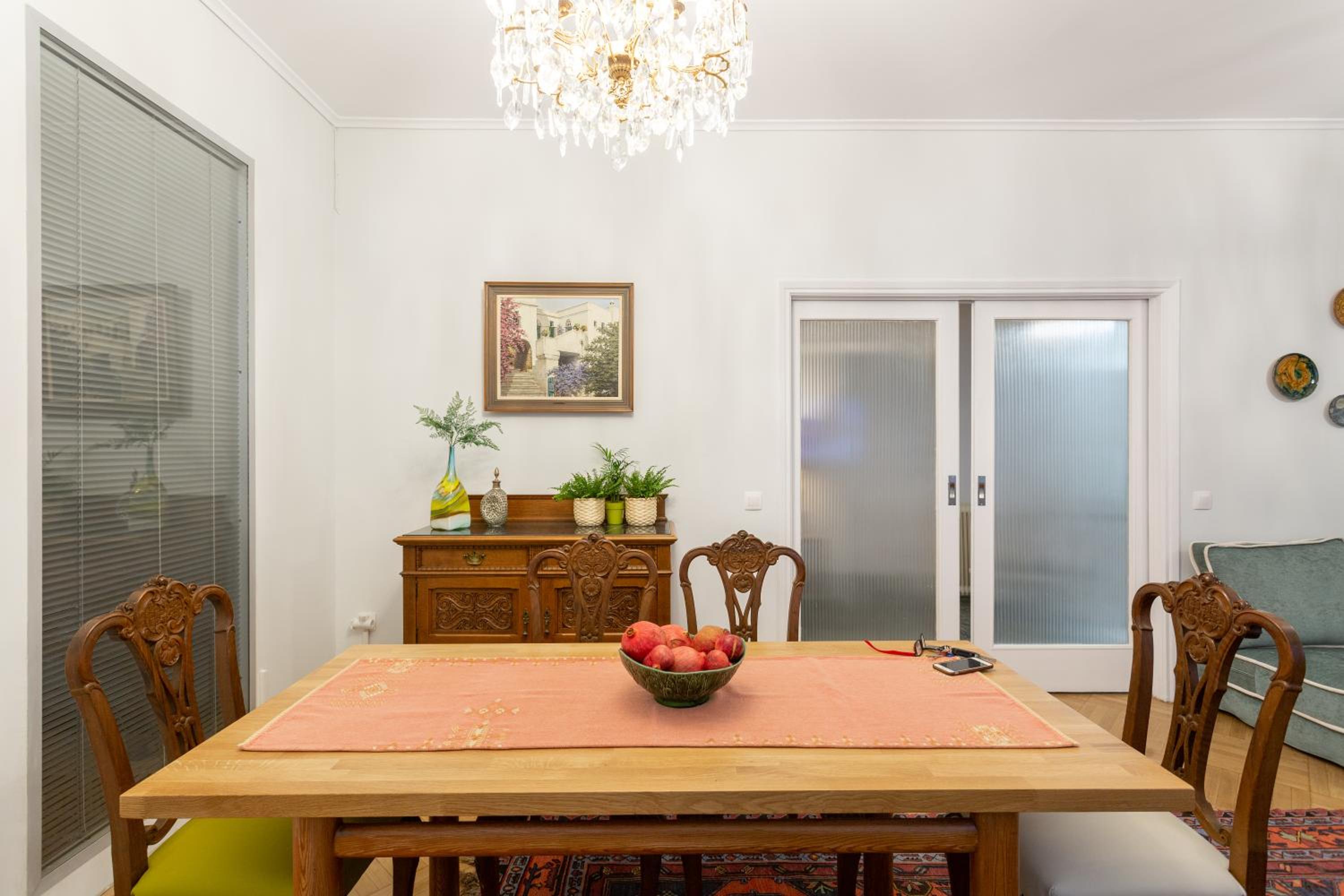A Short Walk to Syntagma and Plaka by Athenian Homes