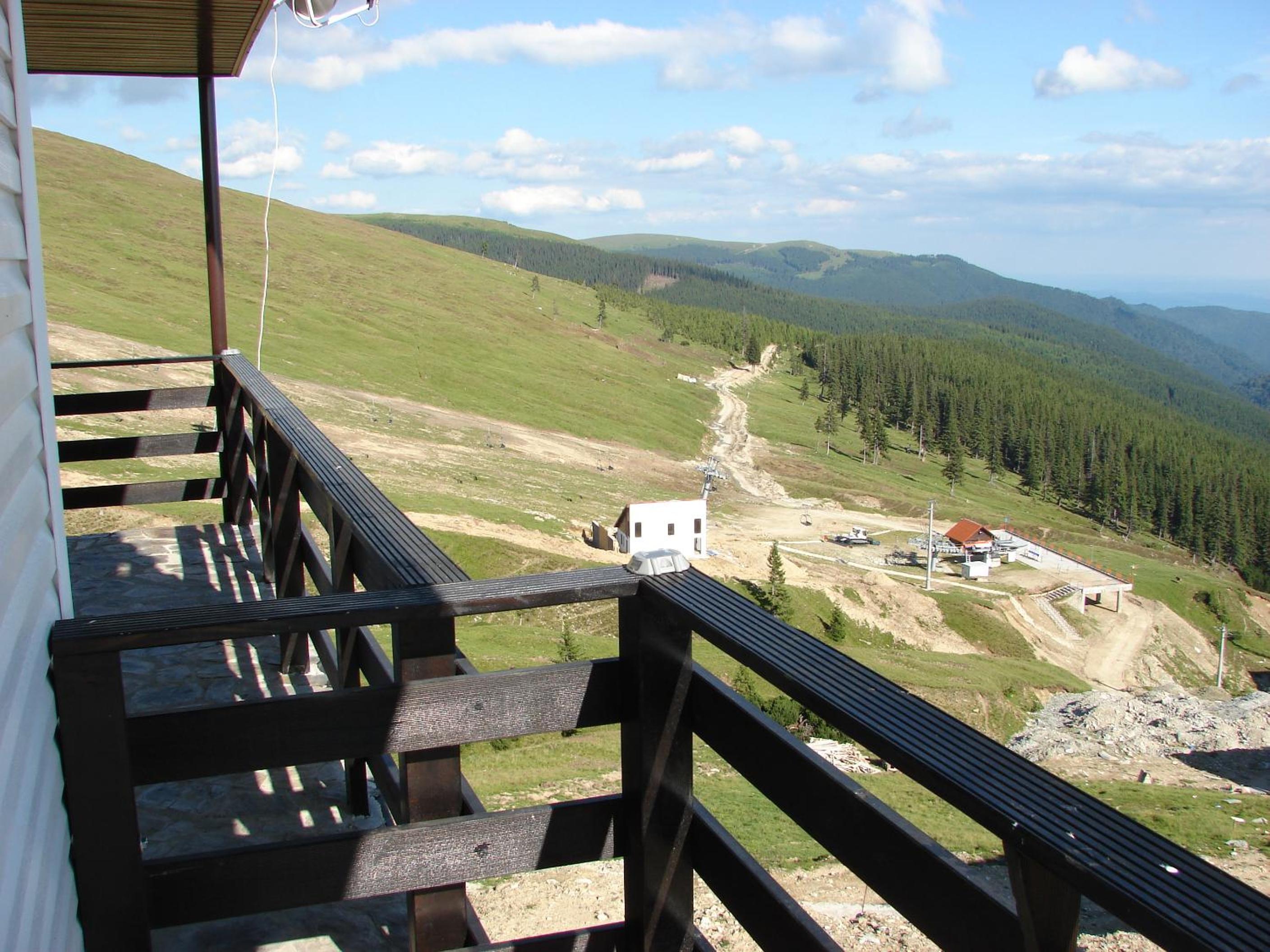 Cabana Transalpina view 3