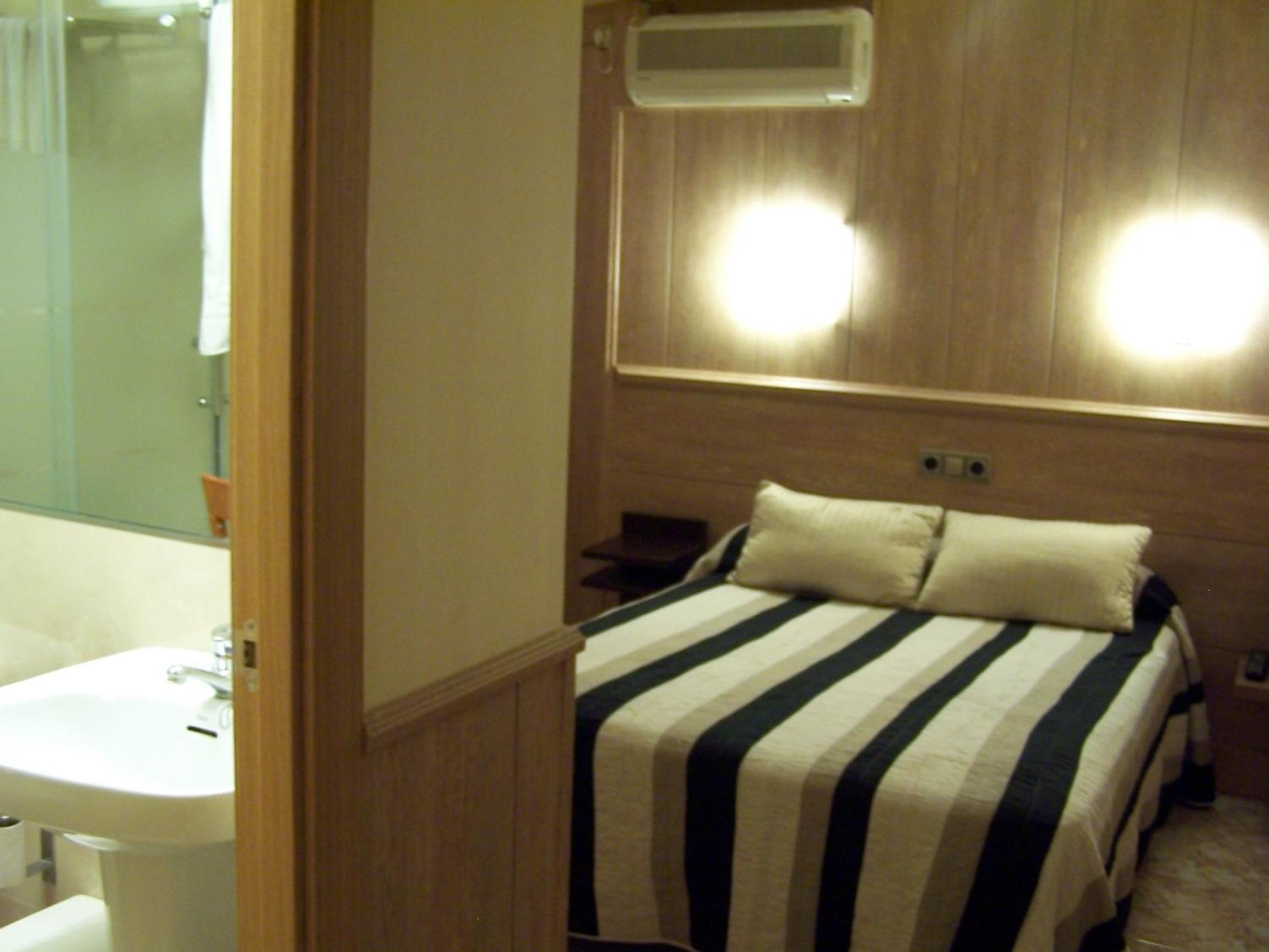 Hostal El Carmen view 3