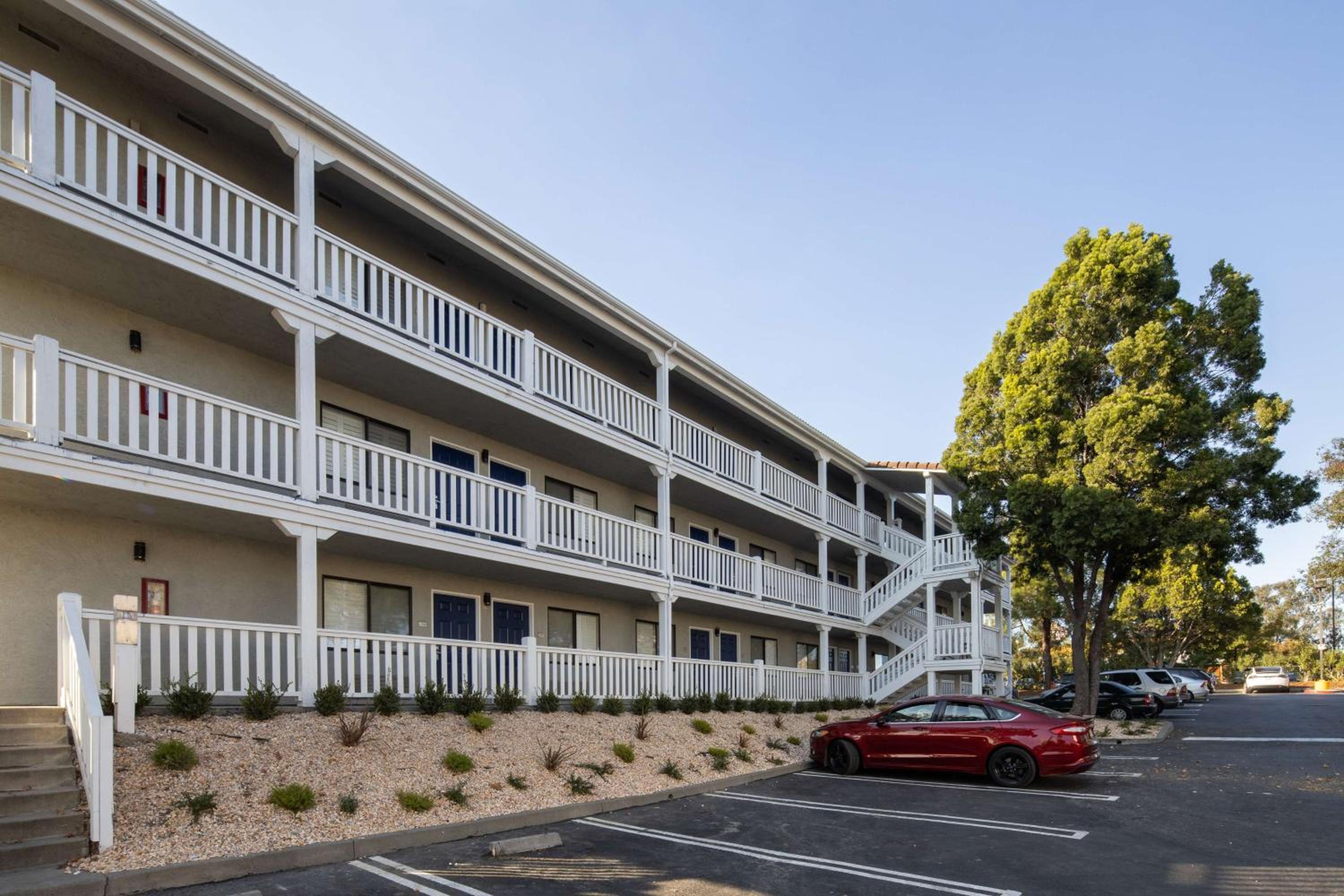 Fairfield Vacations - SureStay Hotel by Best Western Fairfield Napa Valley - Property Image 21