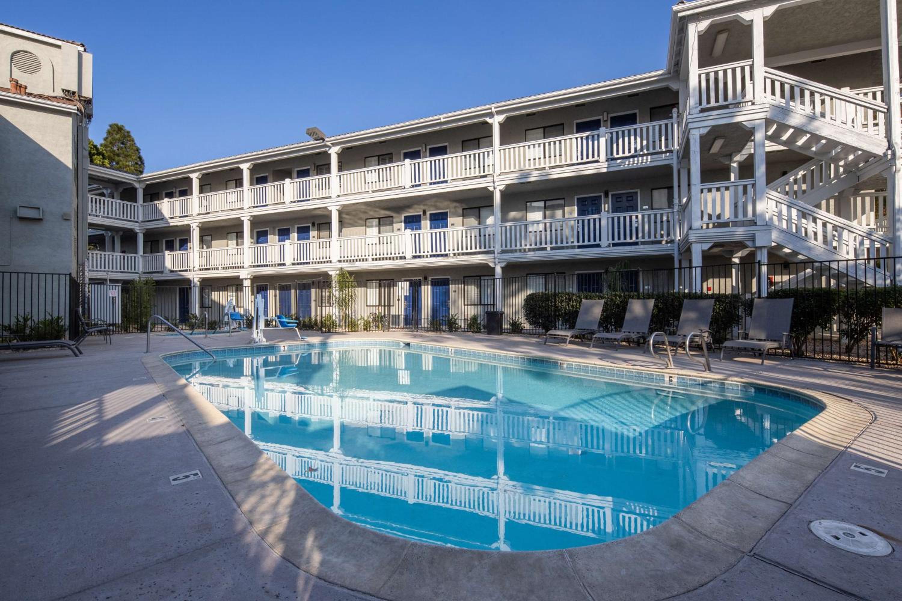 Fairfield Vacations - SureStay Hotel by Best Western Fairfield Napa Valley - Property Image 28