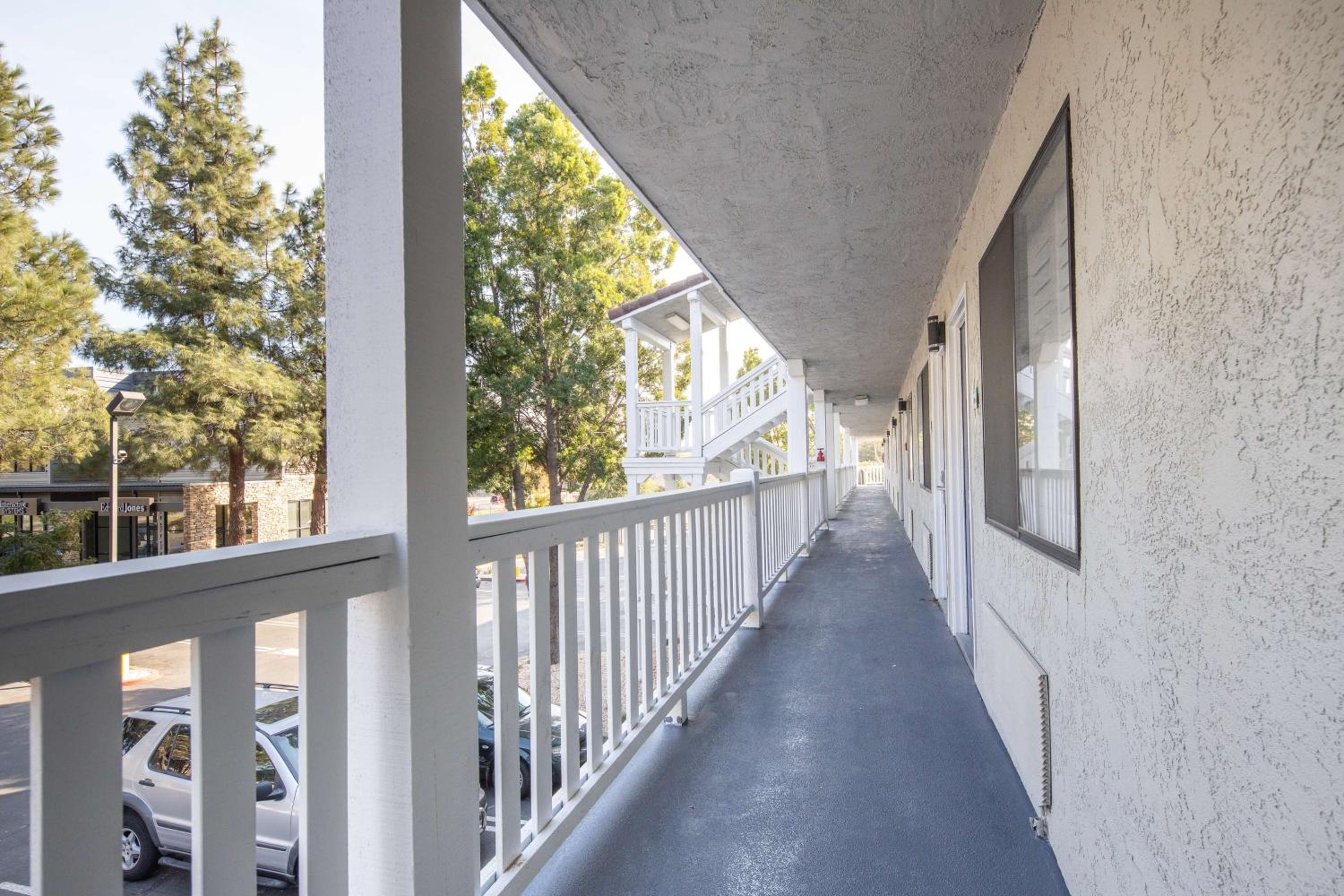Fairfield Vacations - SureStay Hotel by Best Western Fairfield Napa Valley - Property Image 20