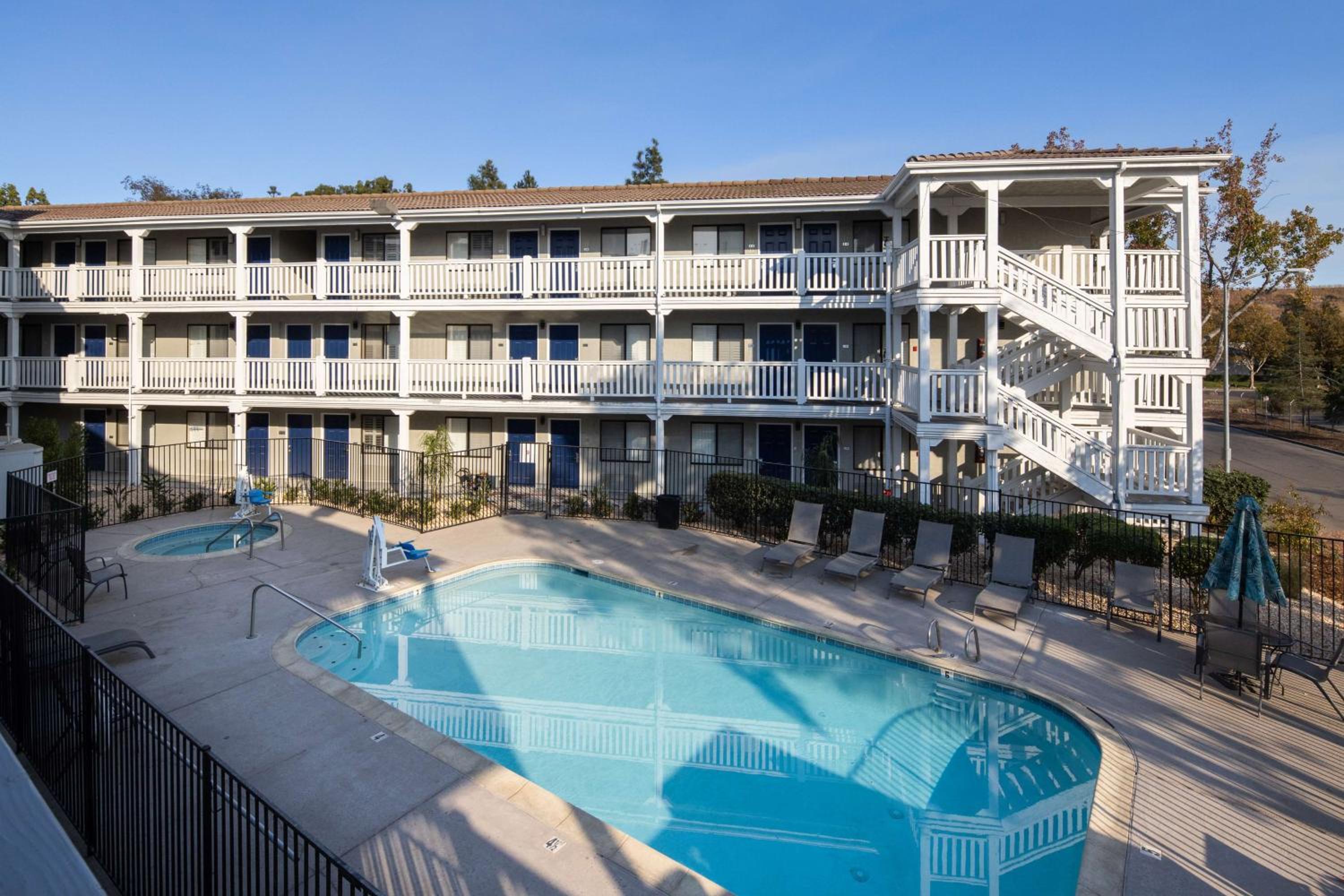 Fairfield Vacations - SureStay Hotel by Best Western Fairfield Napa Valley - Property Image 19
