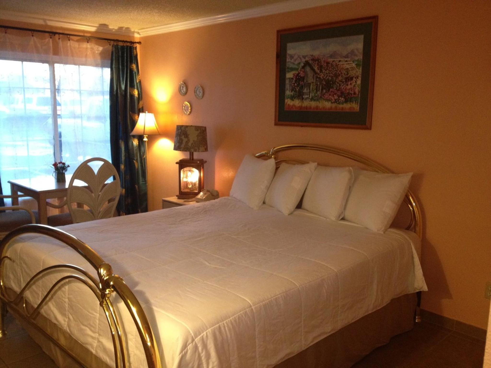 Reno Vacations - Victorian Inn - Property Image 21