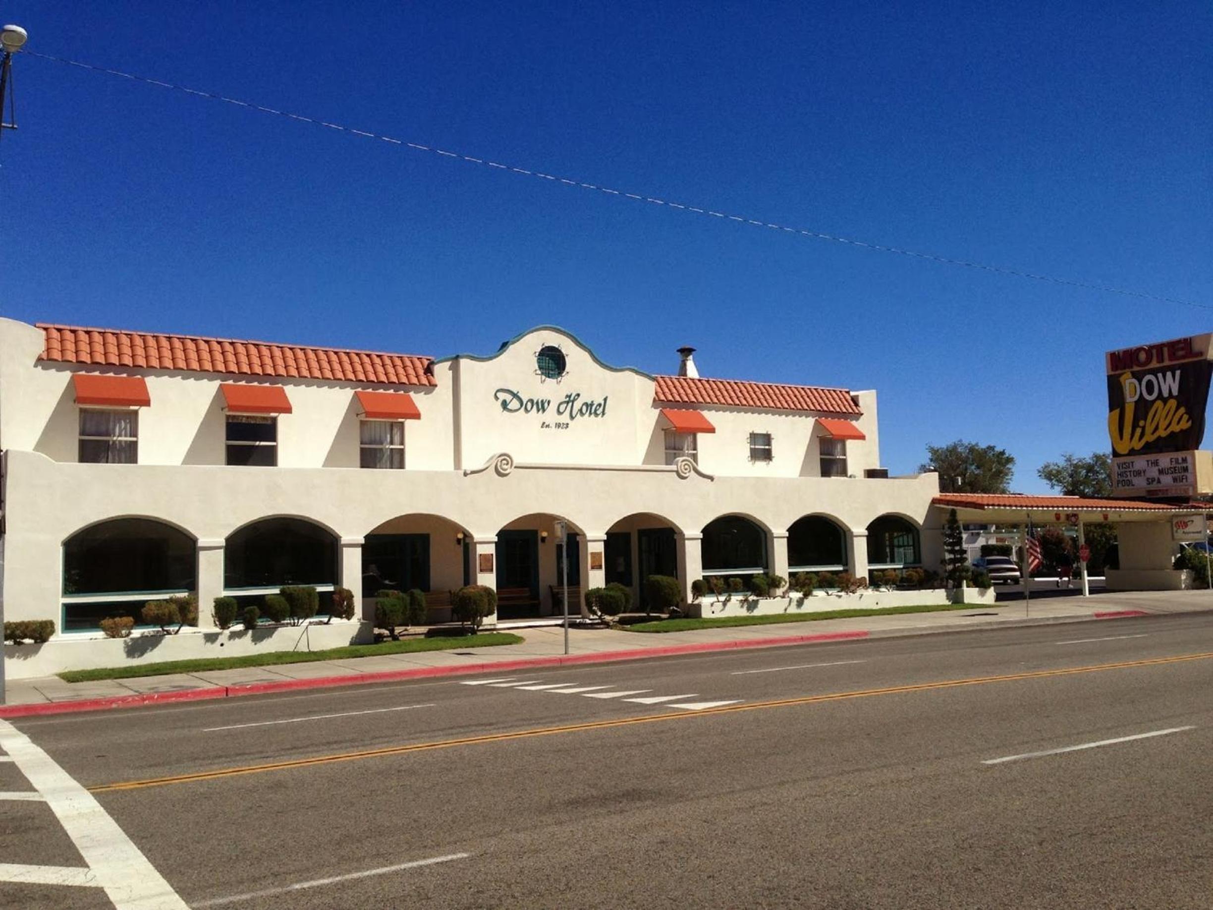Dow Villa Motel view 3