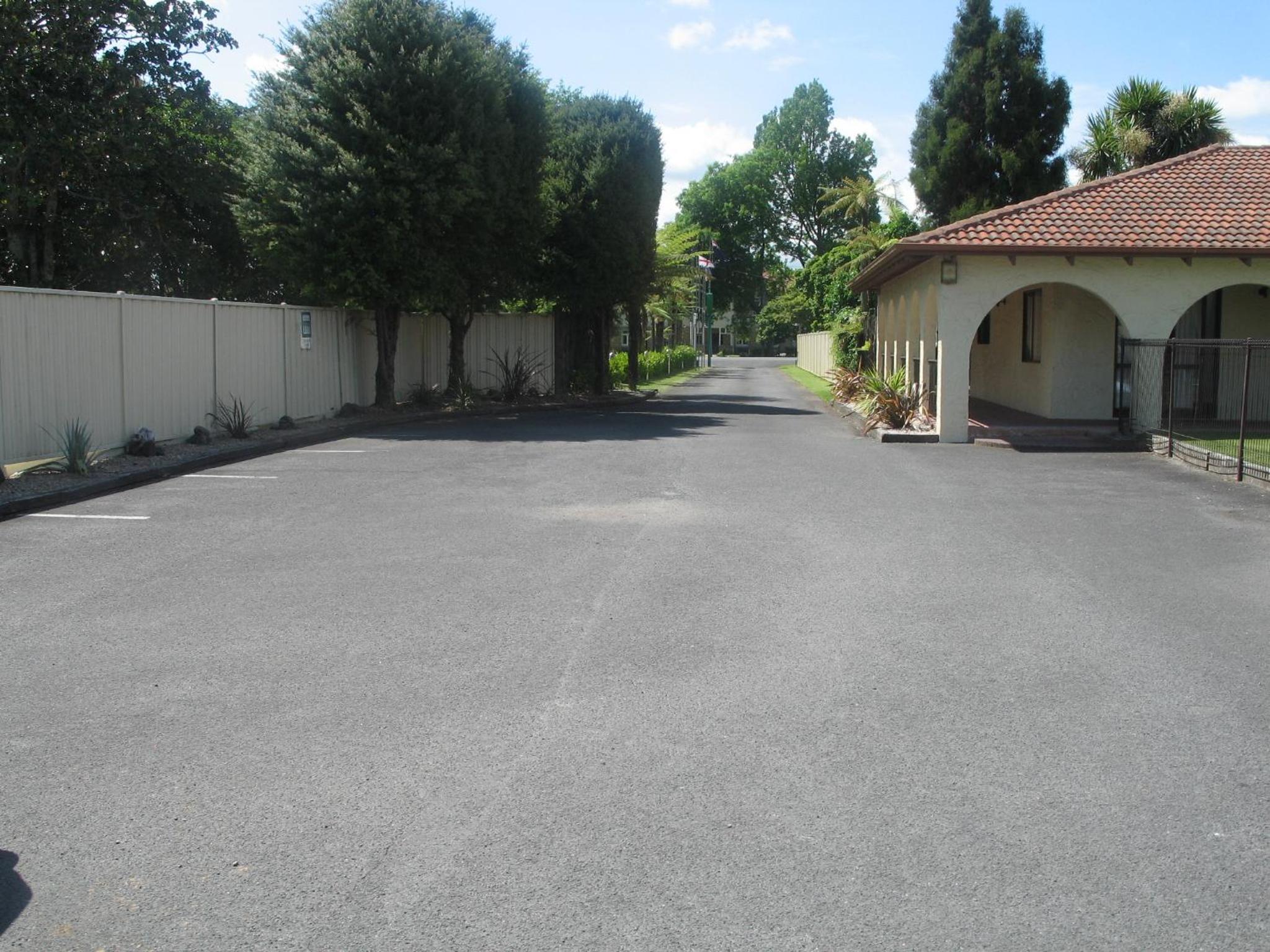 Captains Quarters Motor Inn