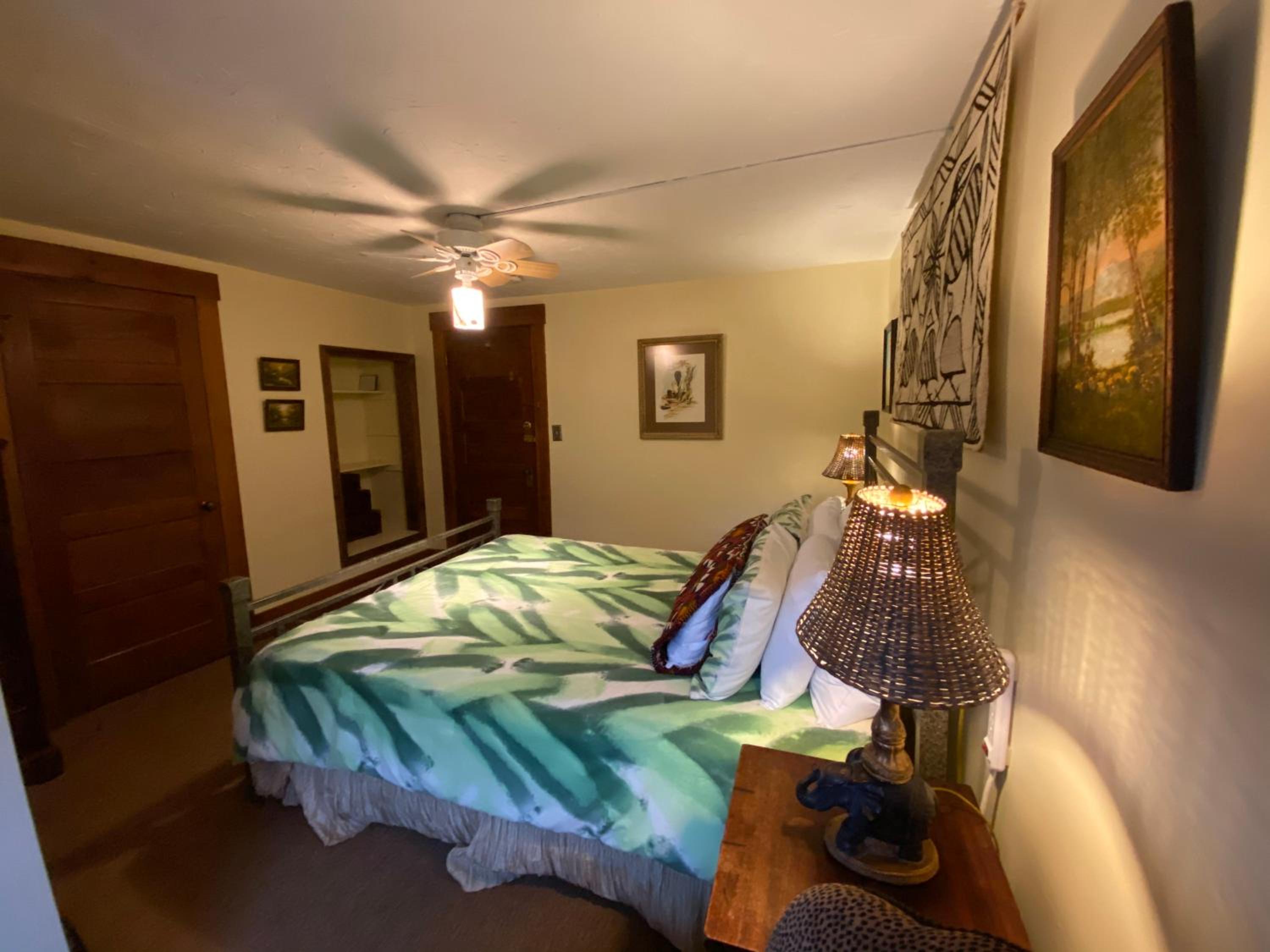 Follansbee Inn