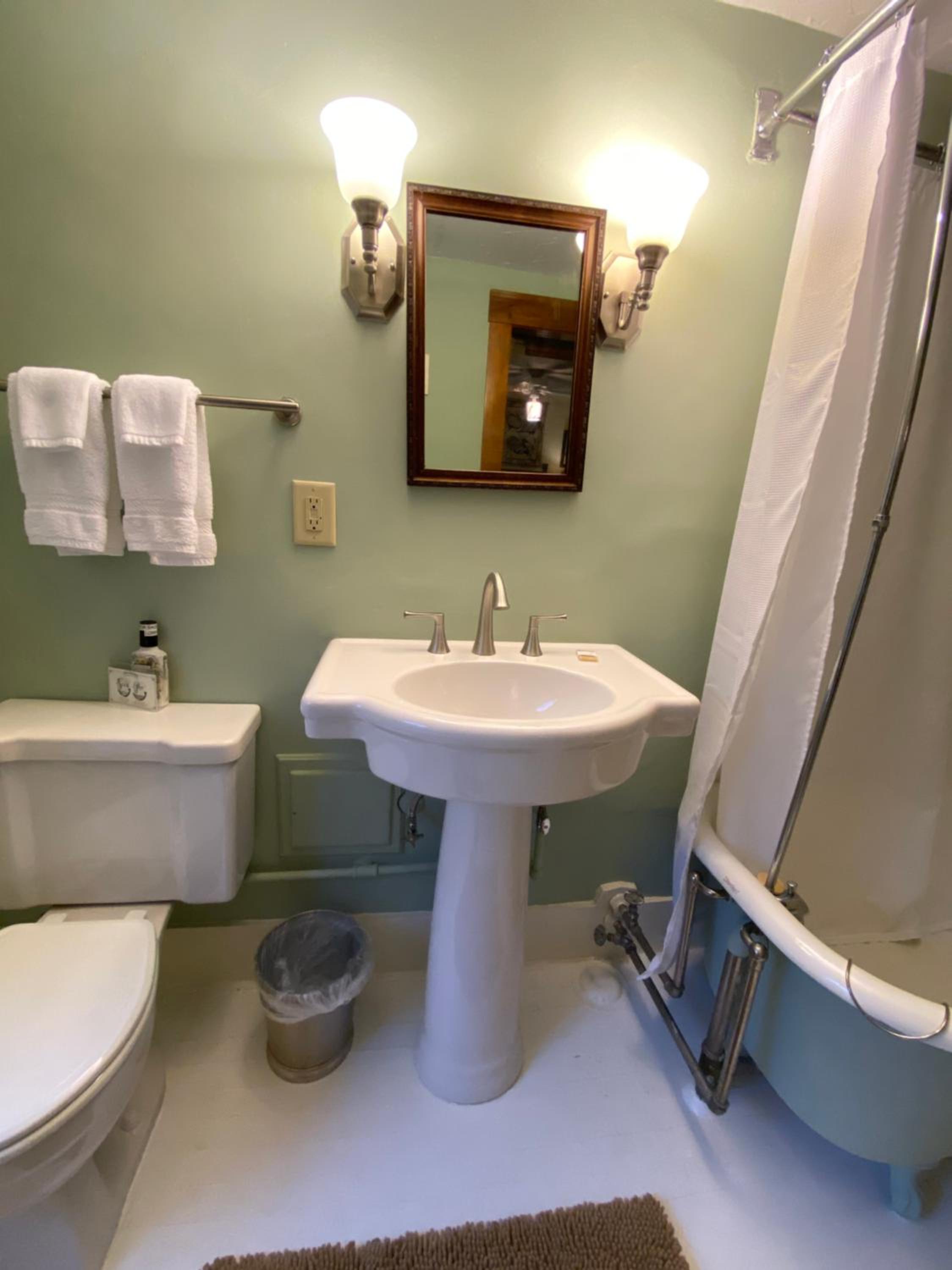 Follansbee Inn