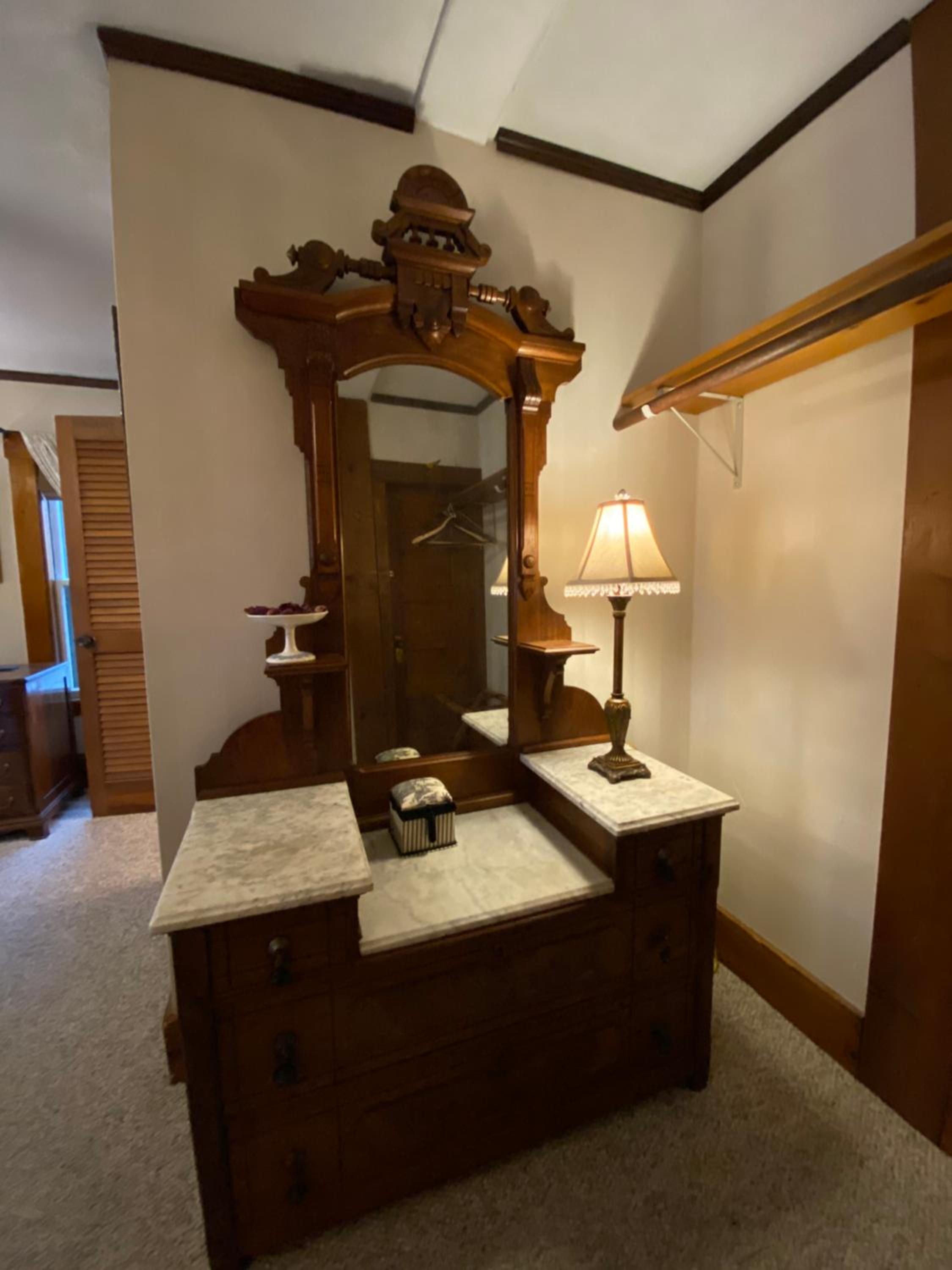 Follansbee Inn