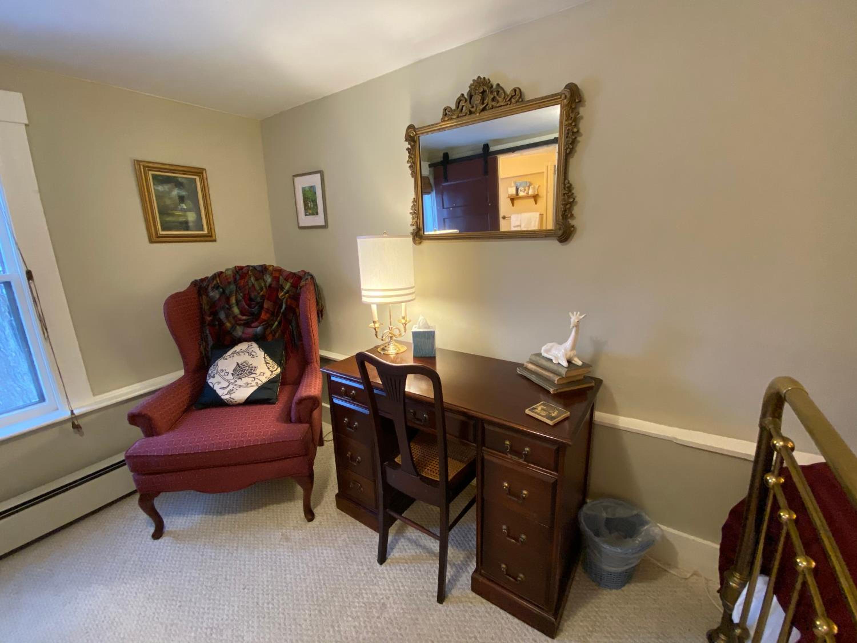 Follansbee Inn