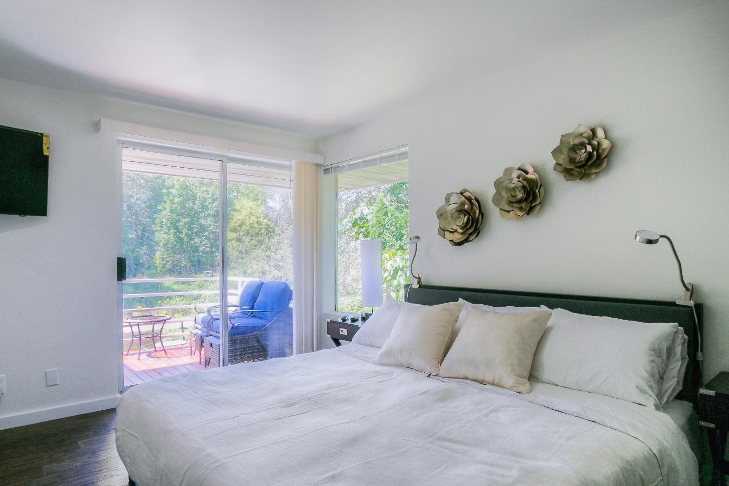 Moon River Suite #2 view 4