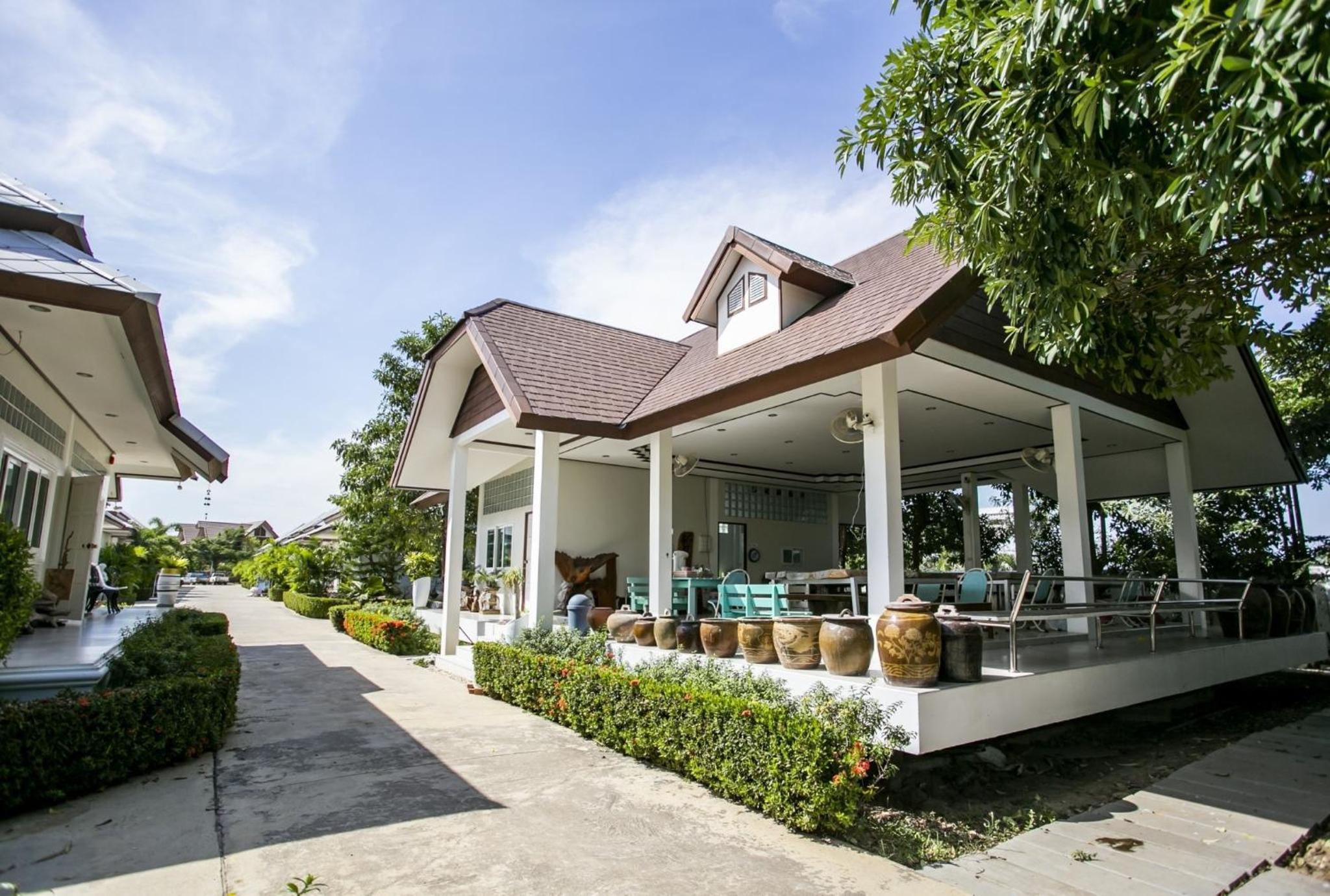 Bualuang Boutique Resort