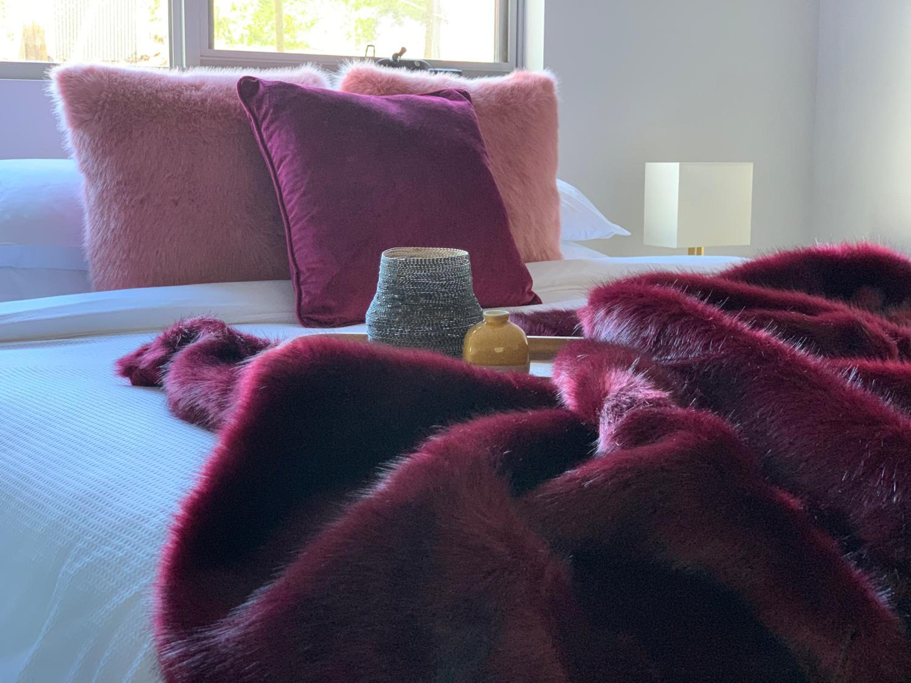 Damais - 4 king or 8 single beds WiFi, Netflix, Alexa, pet friendly