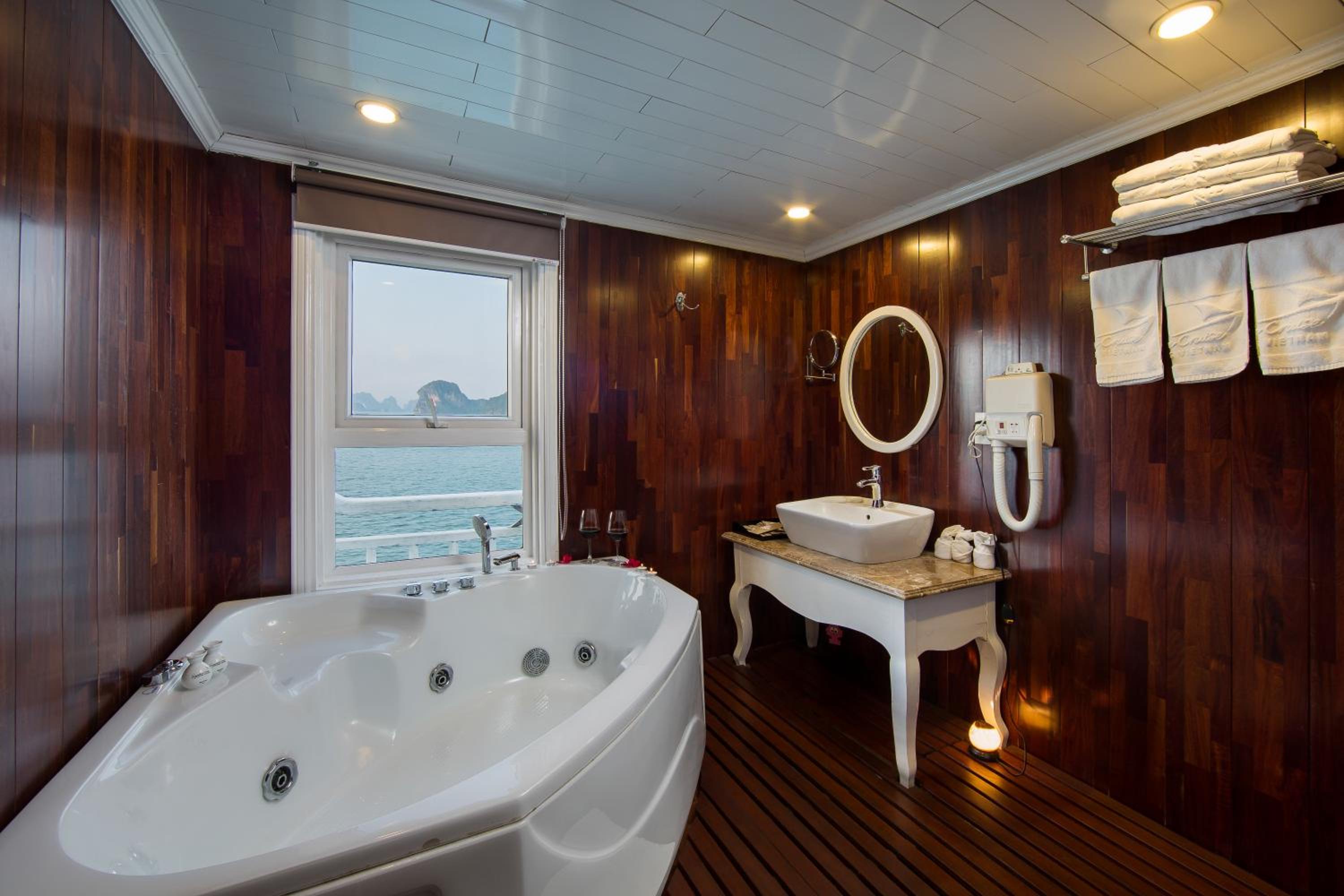 Signature Royal Halong Cruise