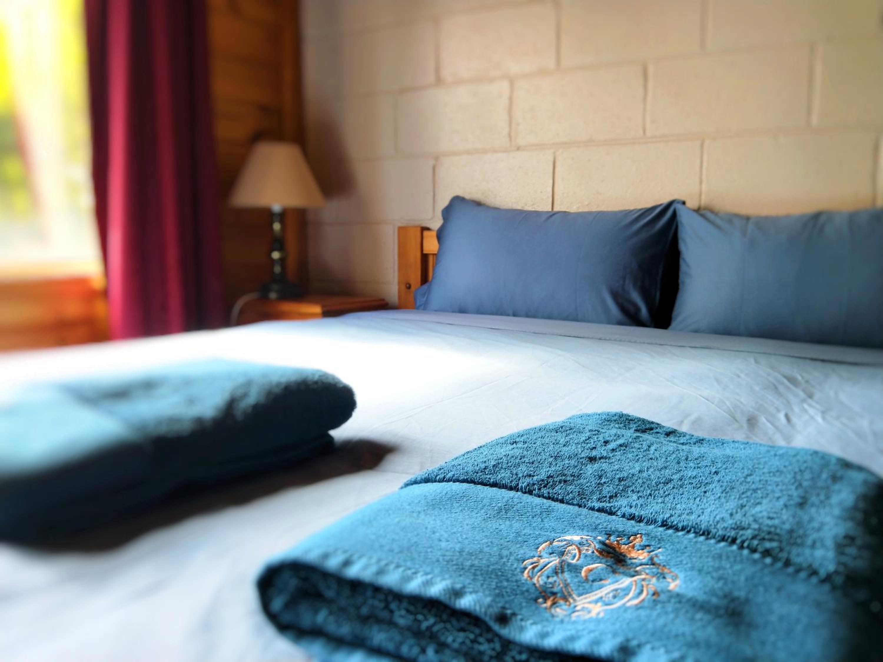 Twelve Apostles Motel & Country Retreat