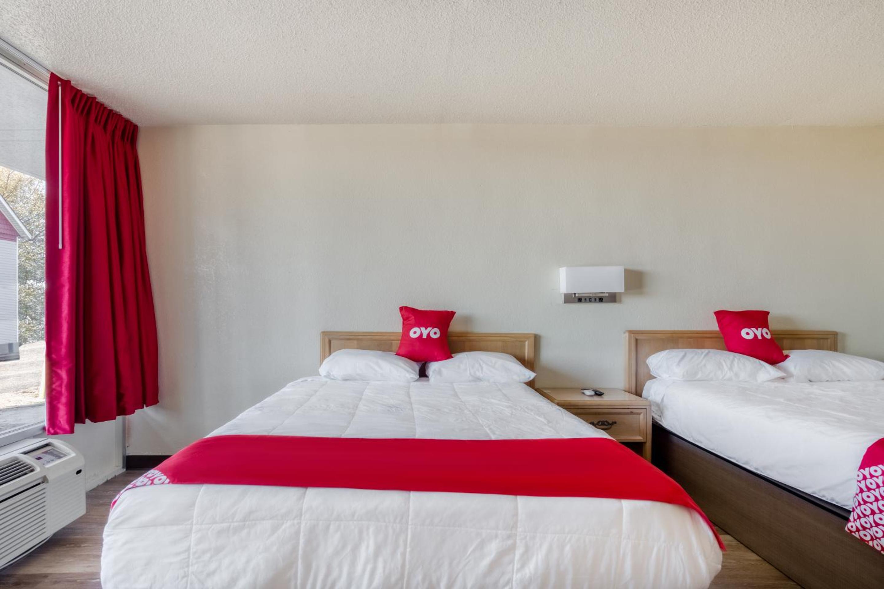 Waco Vacations - OYO Hotel Waco University Area I-35 - Property Image 38