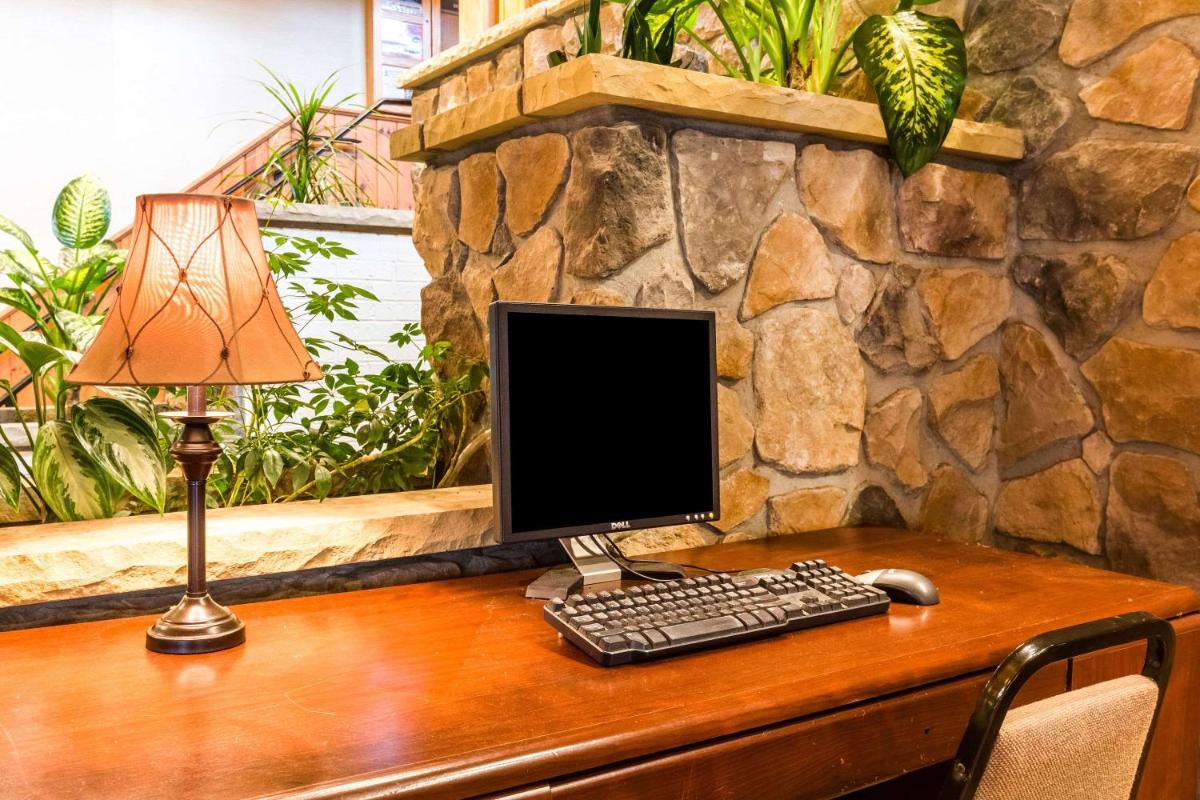 hotel reception
