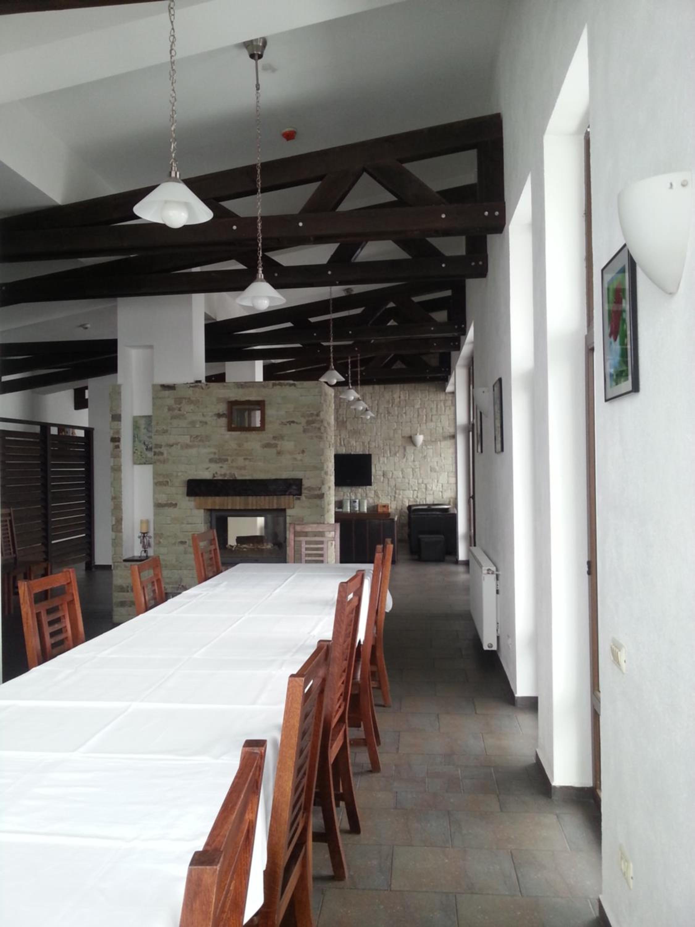 Vila Poarta Bucegilor view 2
