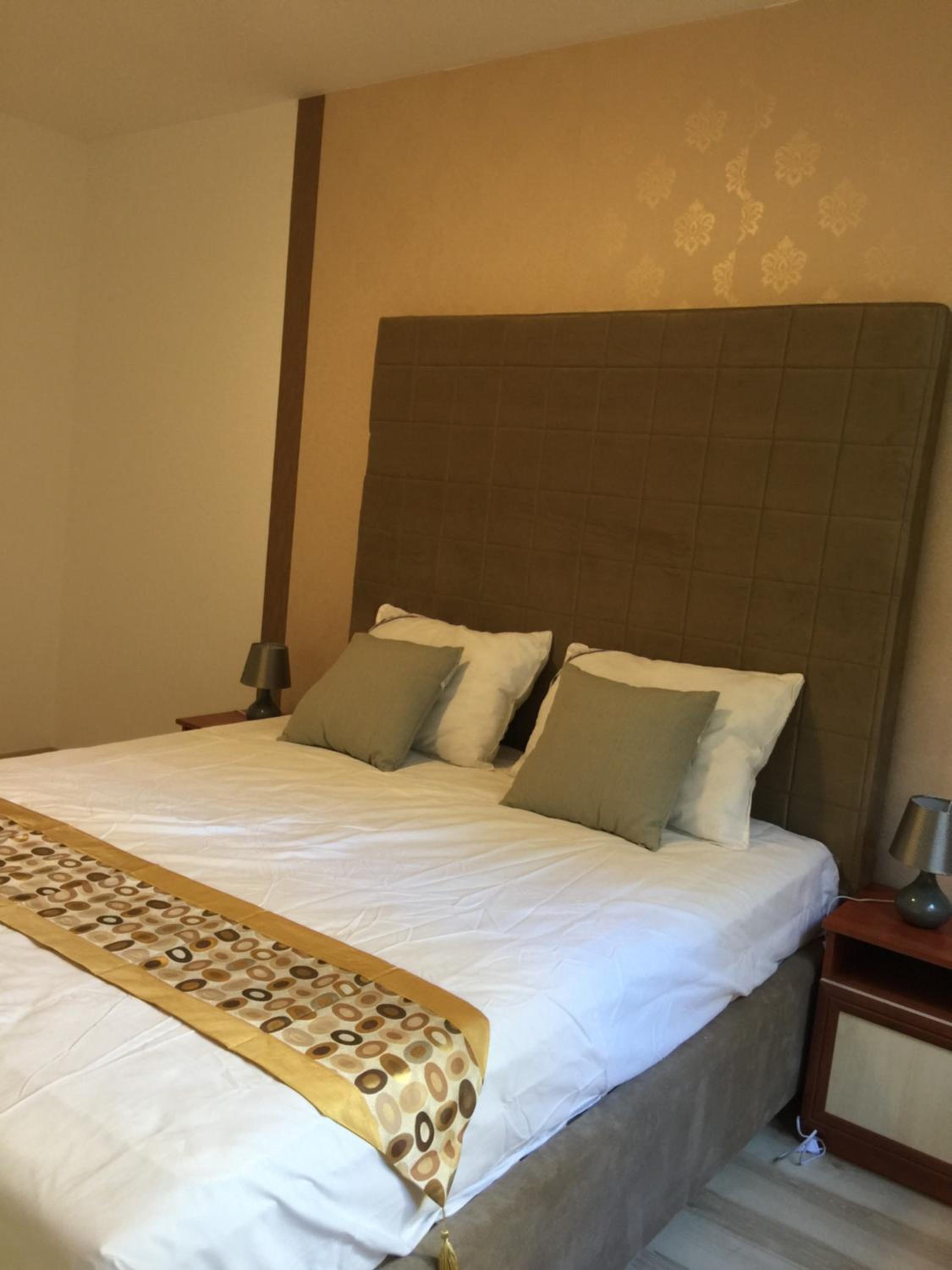Corvin Rose Apartment Hotel