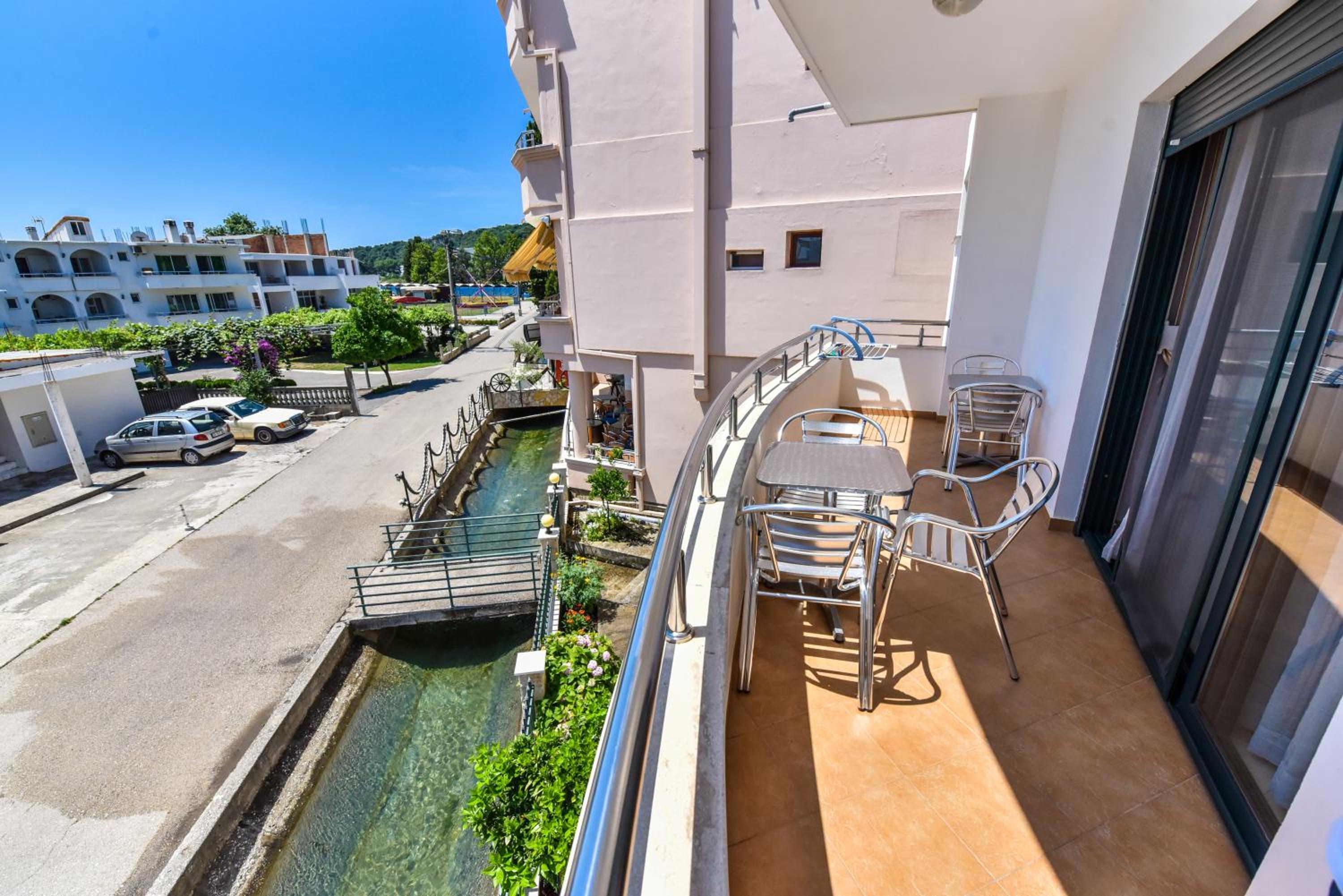 Apartments Laguna view 2