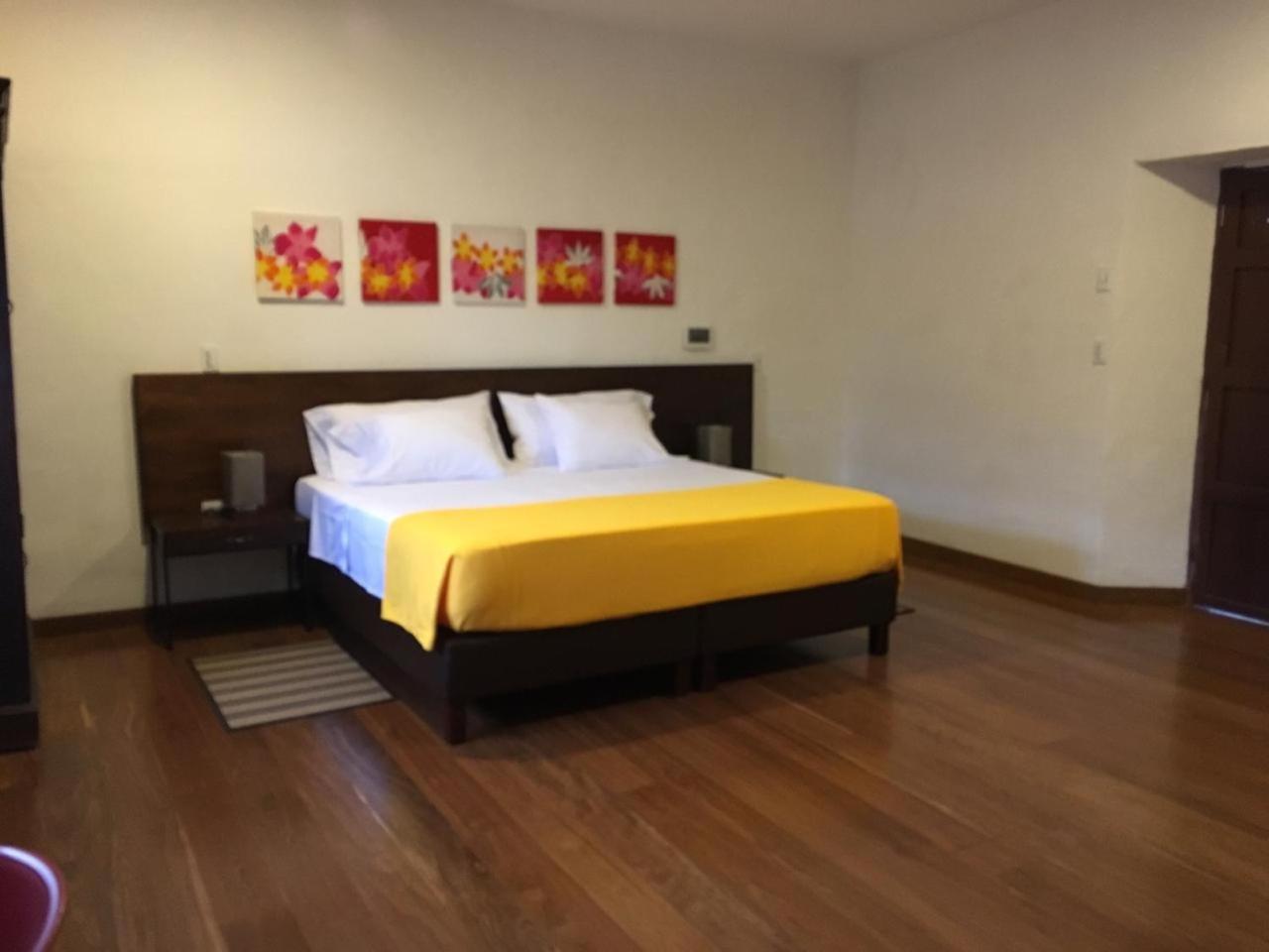 Casa de Balcones