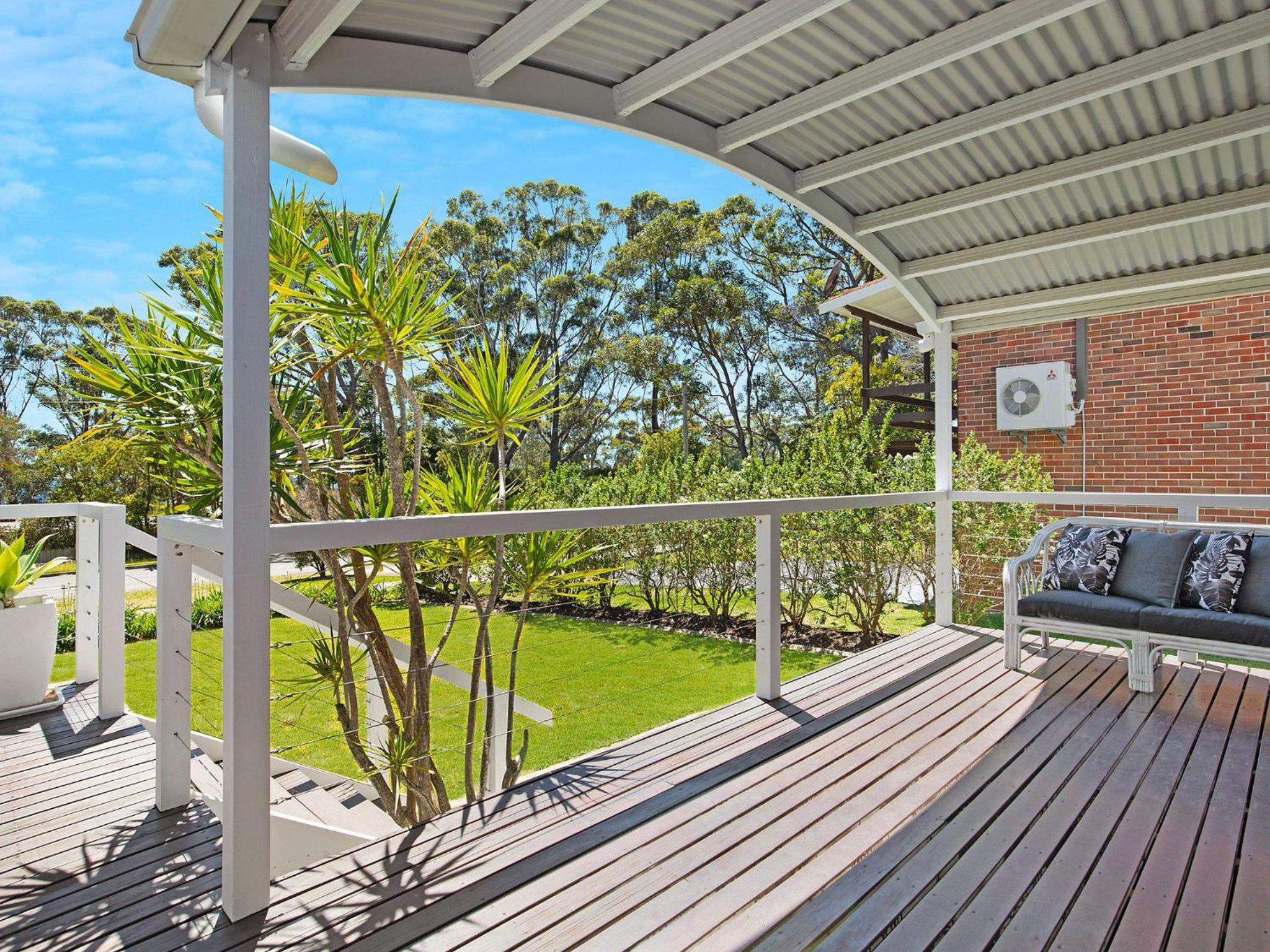 Akarana Beach House by Jervis Bay Rentals