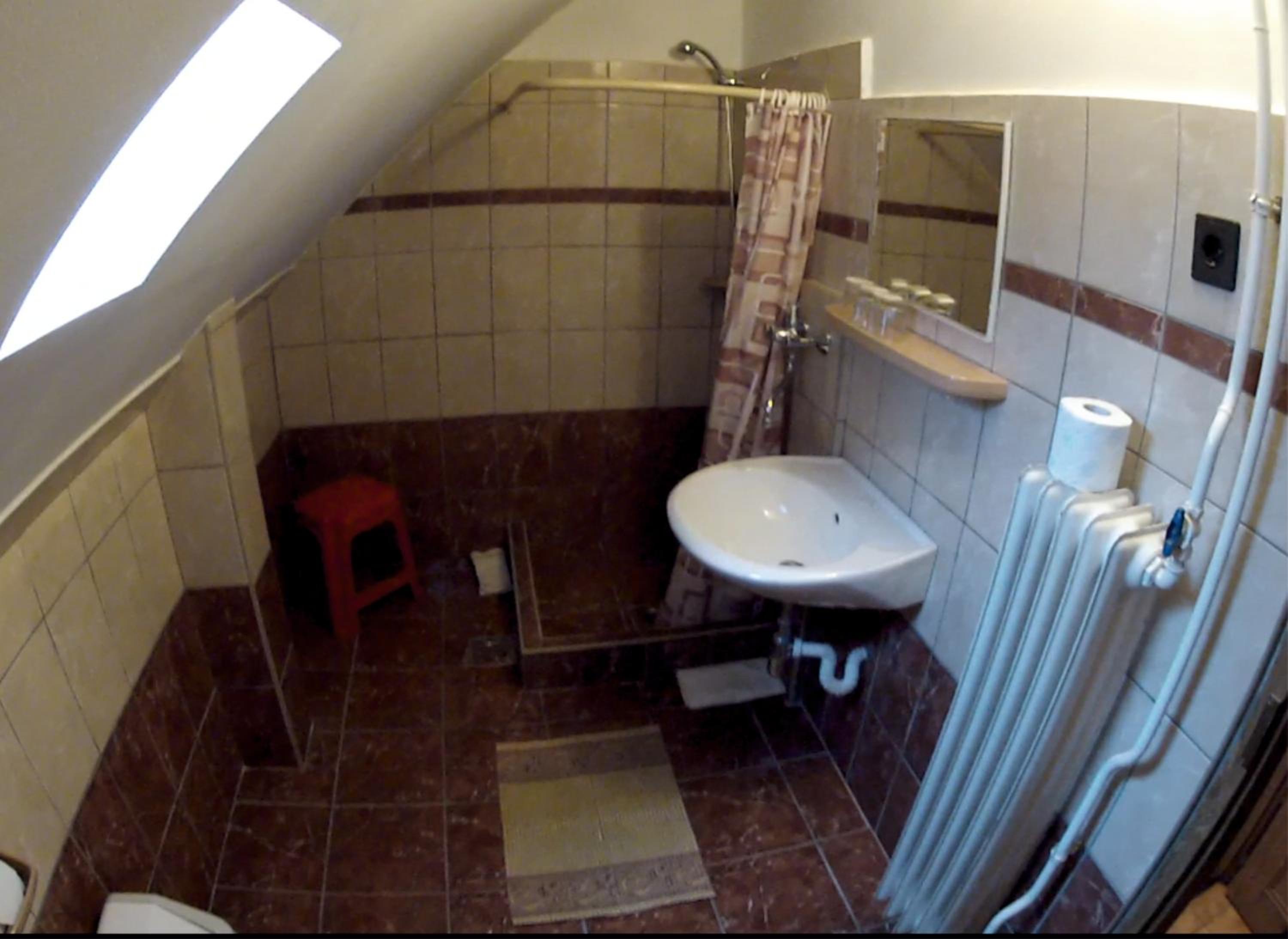Photo 33
